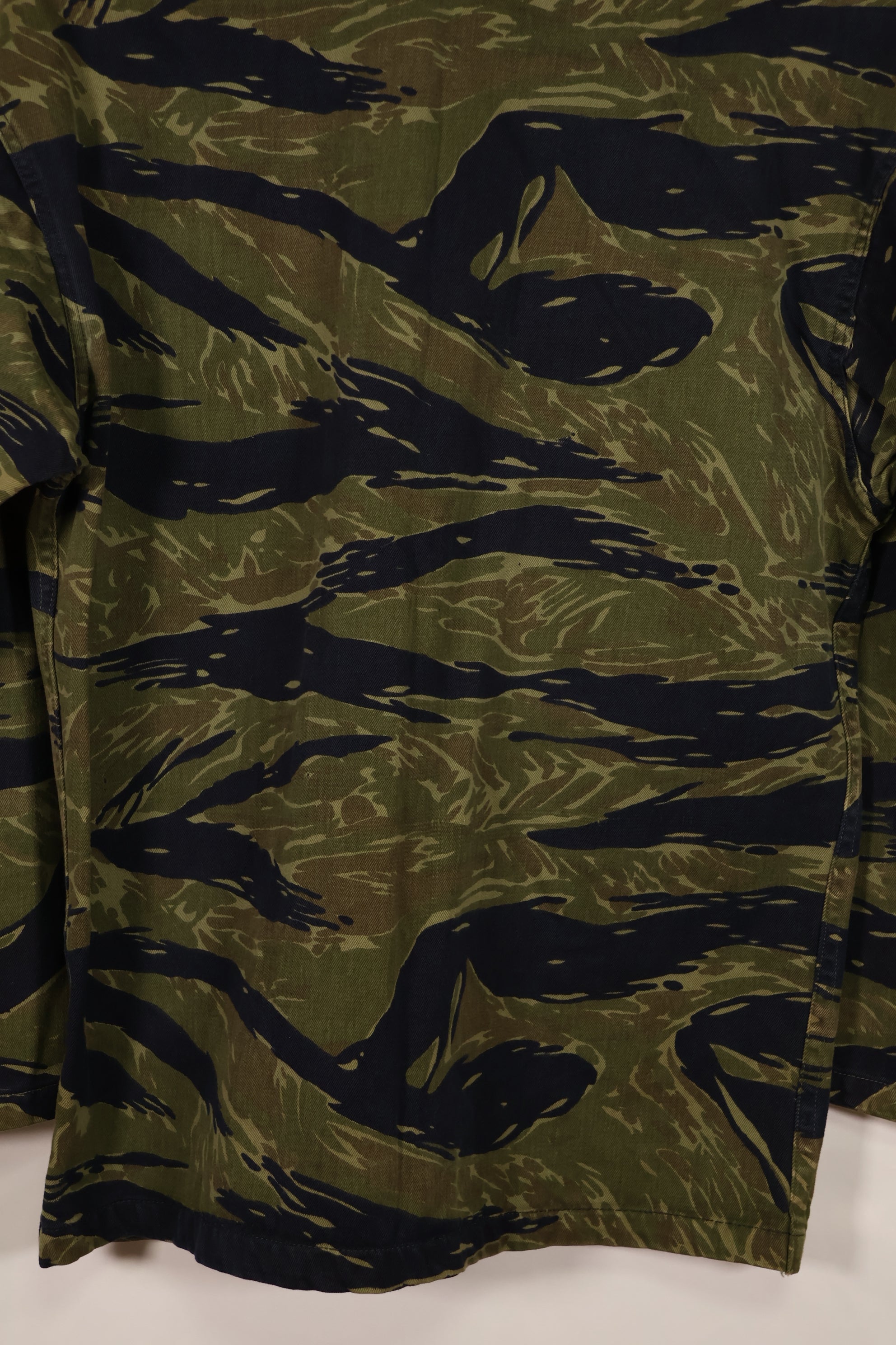 実物 タイガーストライプ TO78タイガー ジャケット 状態良い A-Lサイズ パッチ後付け