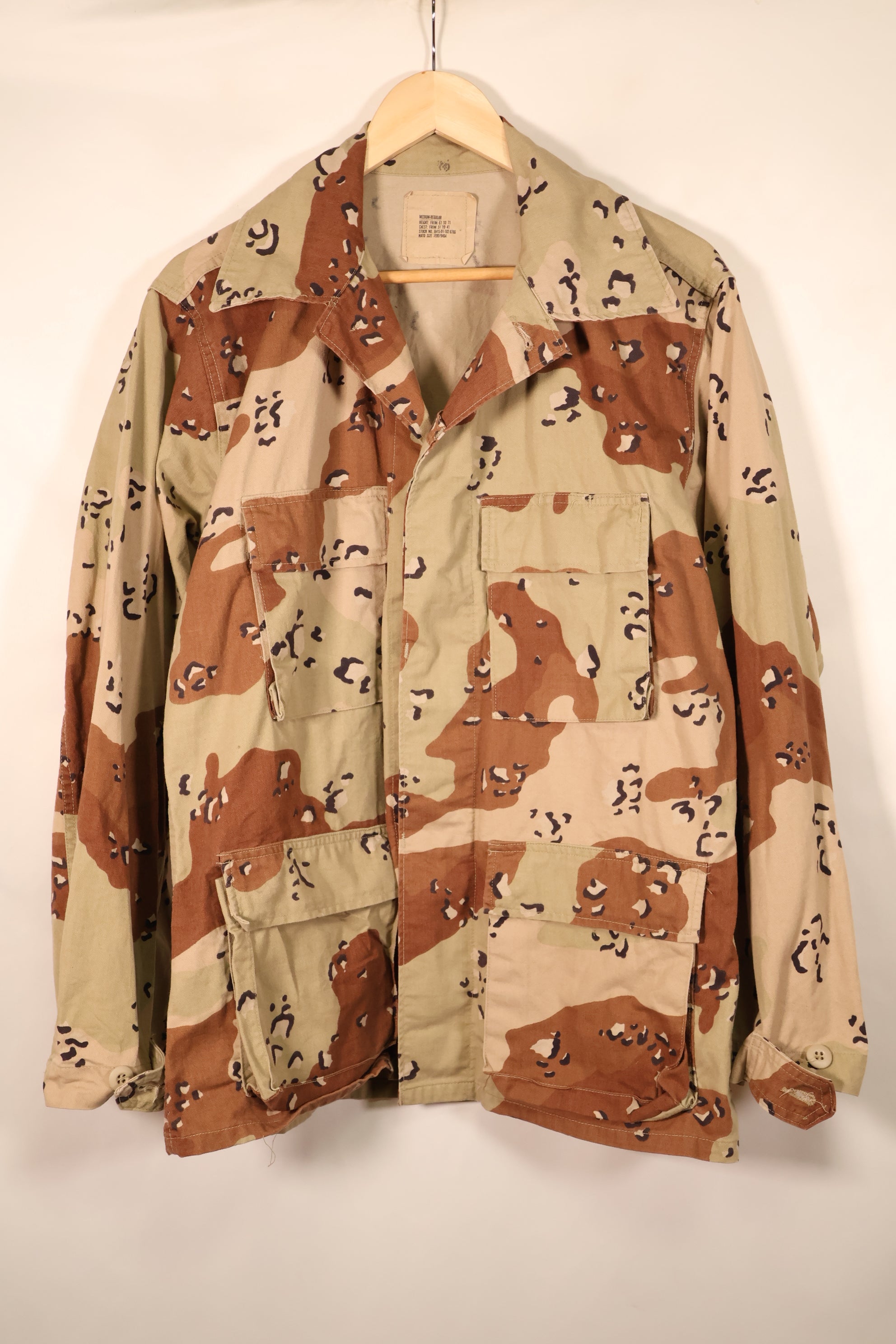 1990 Contract, M-R, U.S. Military, 6C Desert Pattern, Chocolate Chip Camo Jacket, Used