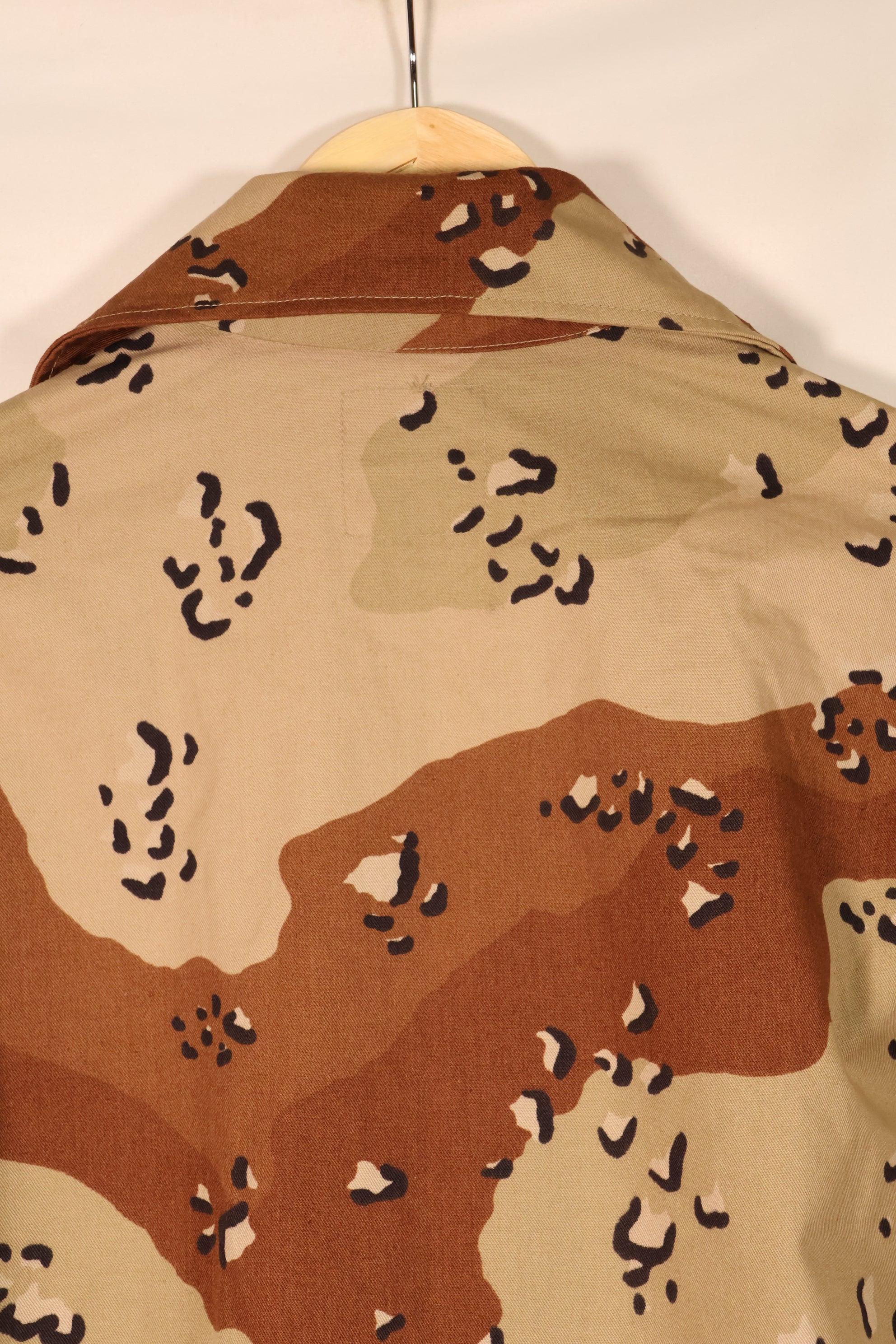 1990 Contract, M-R, U.S. Military, 6C Desert Pattern, Chocolate Chip Camo Jacket, in Good Condition