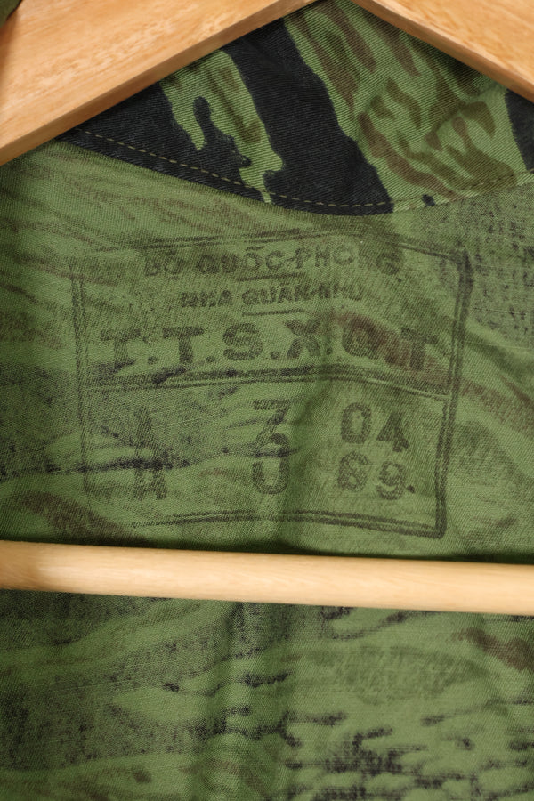 1968 and 1969 73rd surveillance airplane company direct embroidery VNMC 4th pattern tiger stripe set, never used