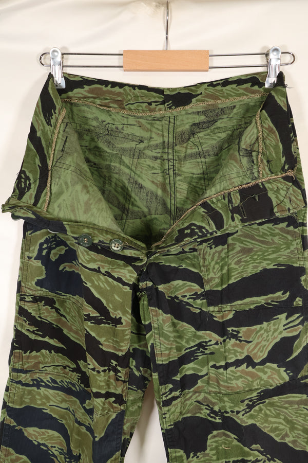 1968 and 1969 73rd surveillance airplane company direct embroidery VNMC 4th pattern tiger stripe set, never used