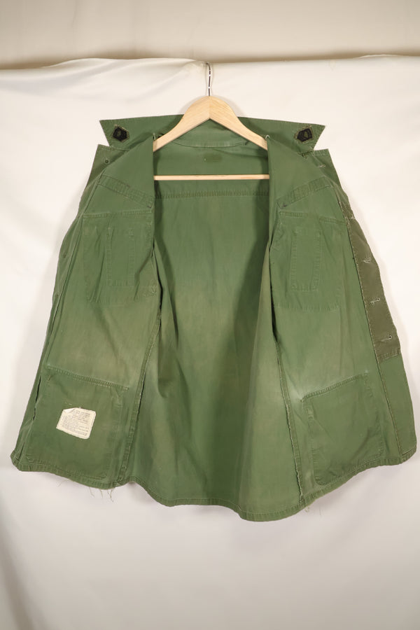 1967 年合同，推测为 S-R 第 3 款丛林疲劳夹克，第 73 侦察机连　首次贴上，已使用。