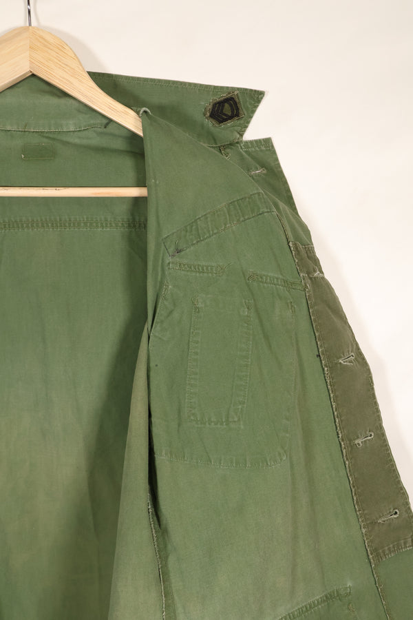 1967 年合同，推测为 S-R 第 3 款丛林疲劳夹克，第 73 侦察机连　首次贴上，已使用。