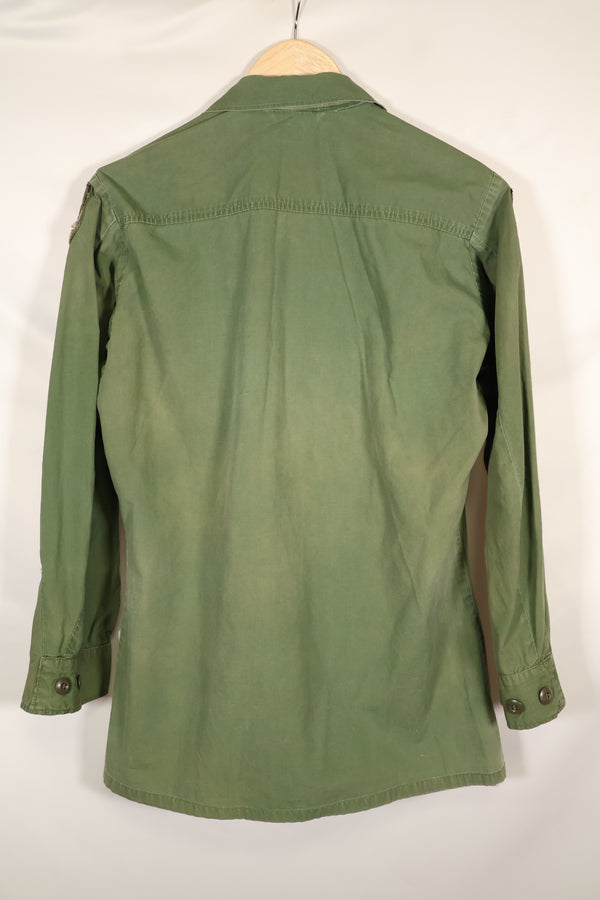 1967 年合同，推测为 S-R 第 3 款丛林疲劳夹克，第 73 侦察机连　首次贴上，已使用。