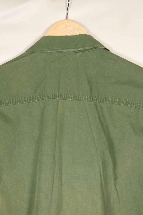 1967 年合同，推测为 S-R 第 3 款丛林疲劳夹克，第 73 侦察机连　首次贴上，已使用。