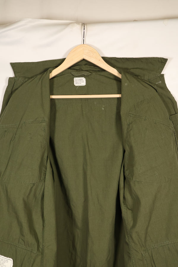 1967 年合同 M-R 第三款丛林疲劳夹克，带补丁，状况良好，使用过。