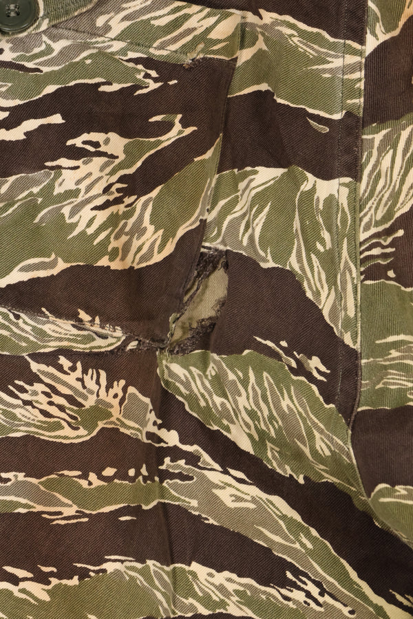 Mid-1960s, estimated US-L to XL Okinawa Tiger Tiger stripe pants, HAMA zipper, used.