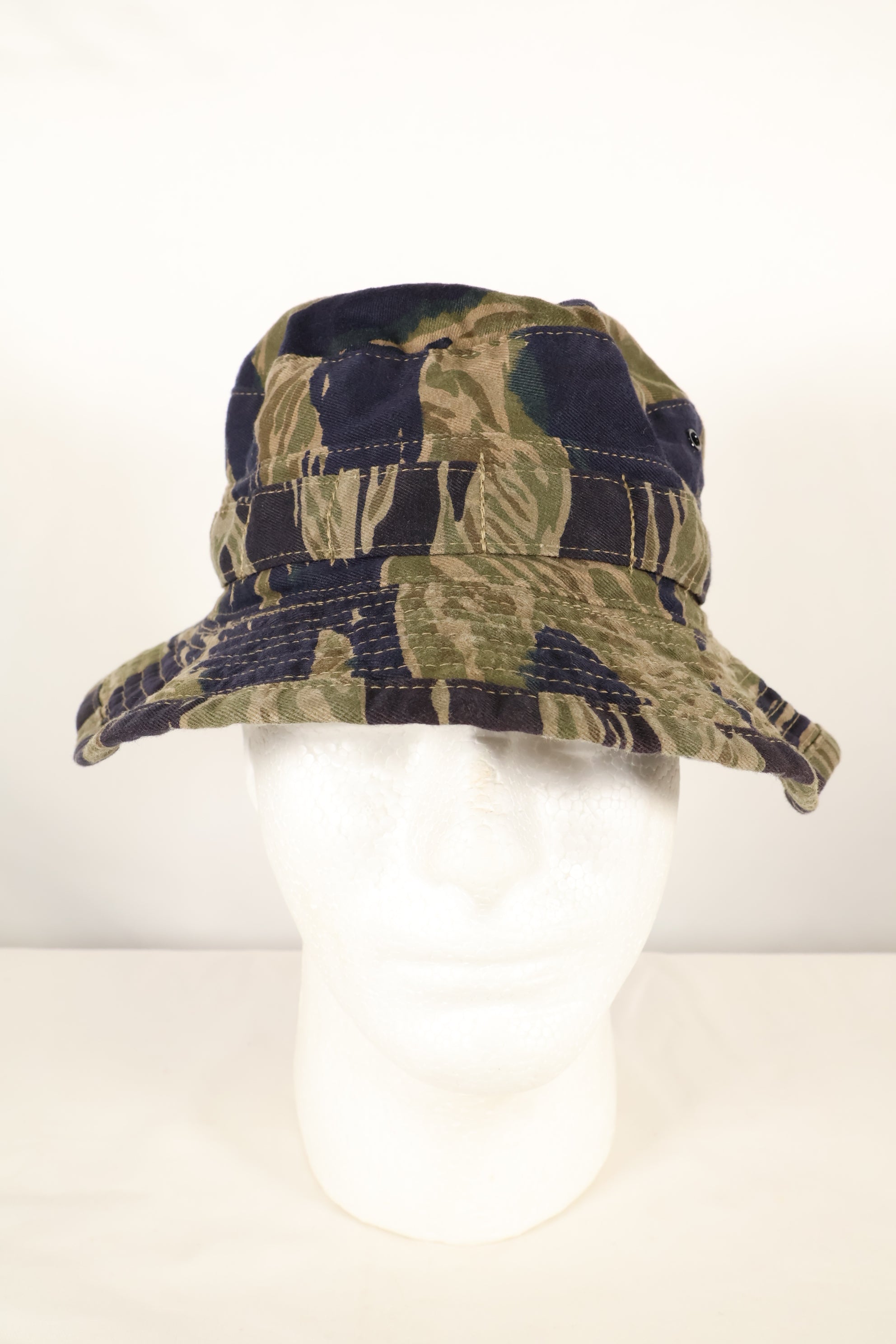 Osaka MASH A-S Silver Tiger Stripe CISO Cut Booney Hat Used