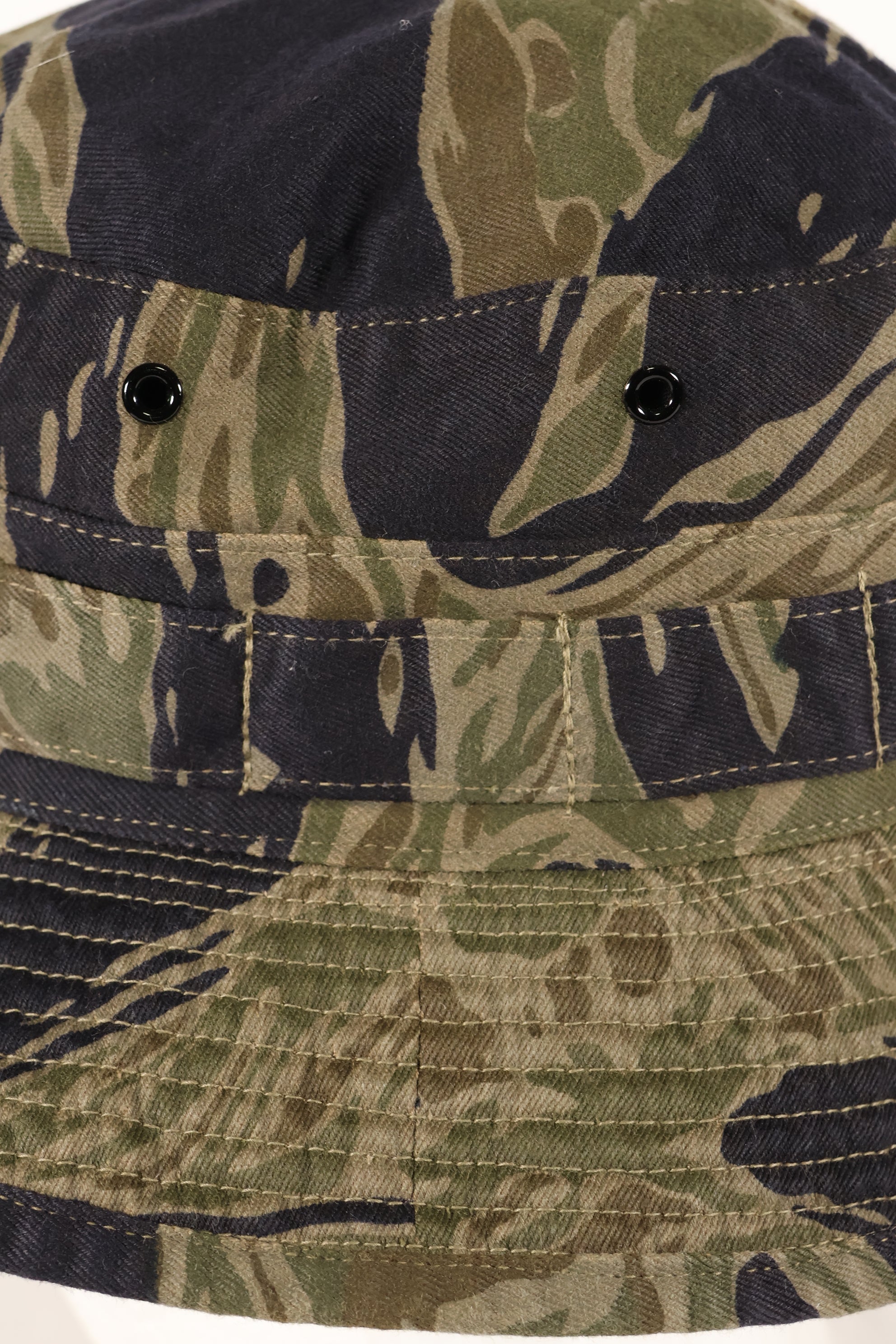 Osaka MASH A-M Silver Tiger Stripe CISO Cut Booney Hat Used