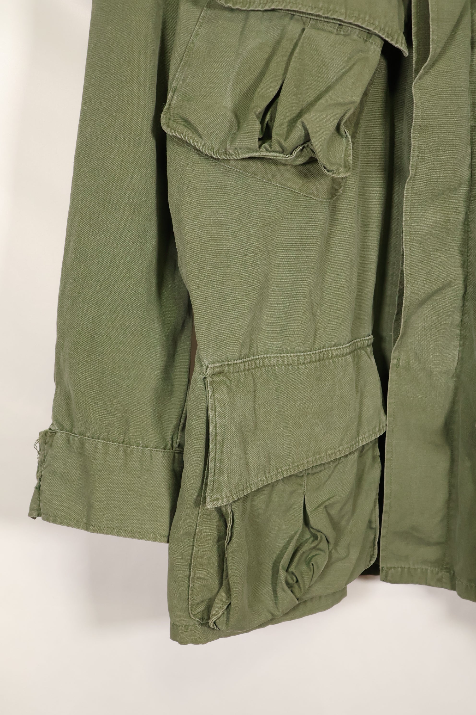 1967 Contract S-S 3rd Model Jungle Fatigue Jacket with patch, used.
