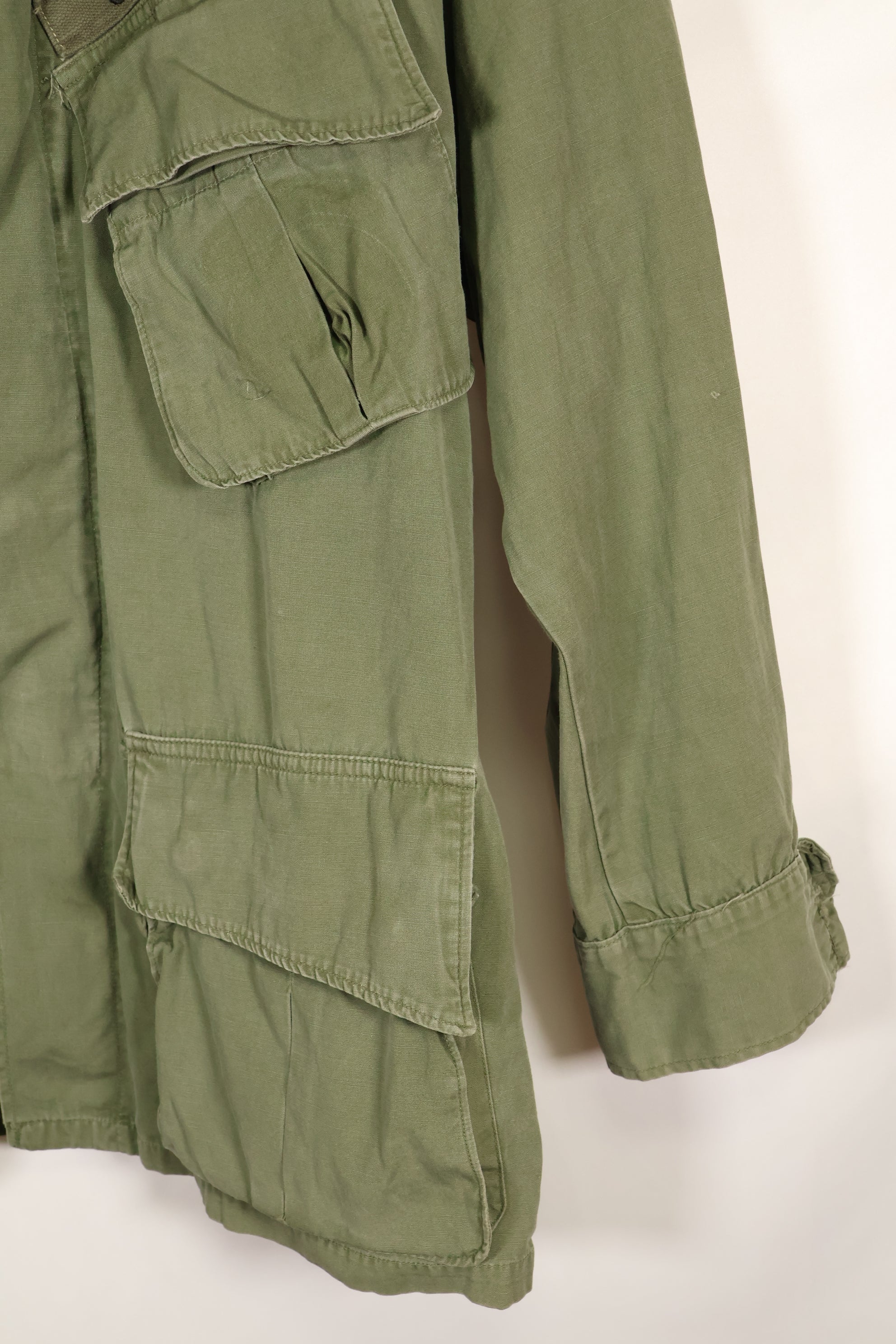 1967 Contract S-S 3rd Model Jungle Fatigue Jacket with patch, used.