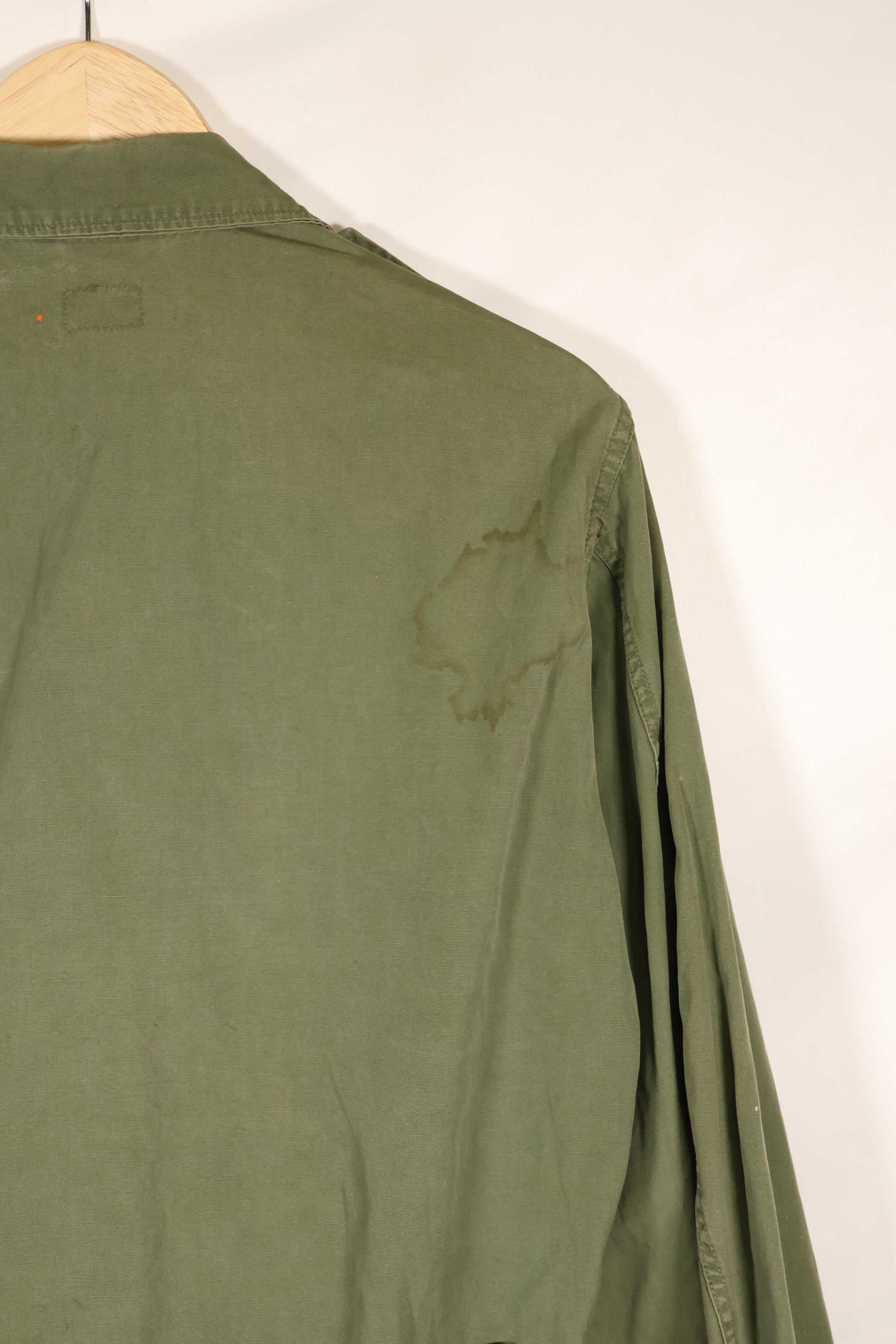Estimated circa 1965 S-L 2nd Model Jungle Fatigue Jacket 25th Infantry Division, used with patch.