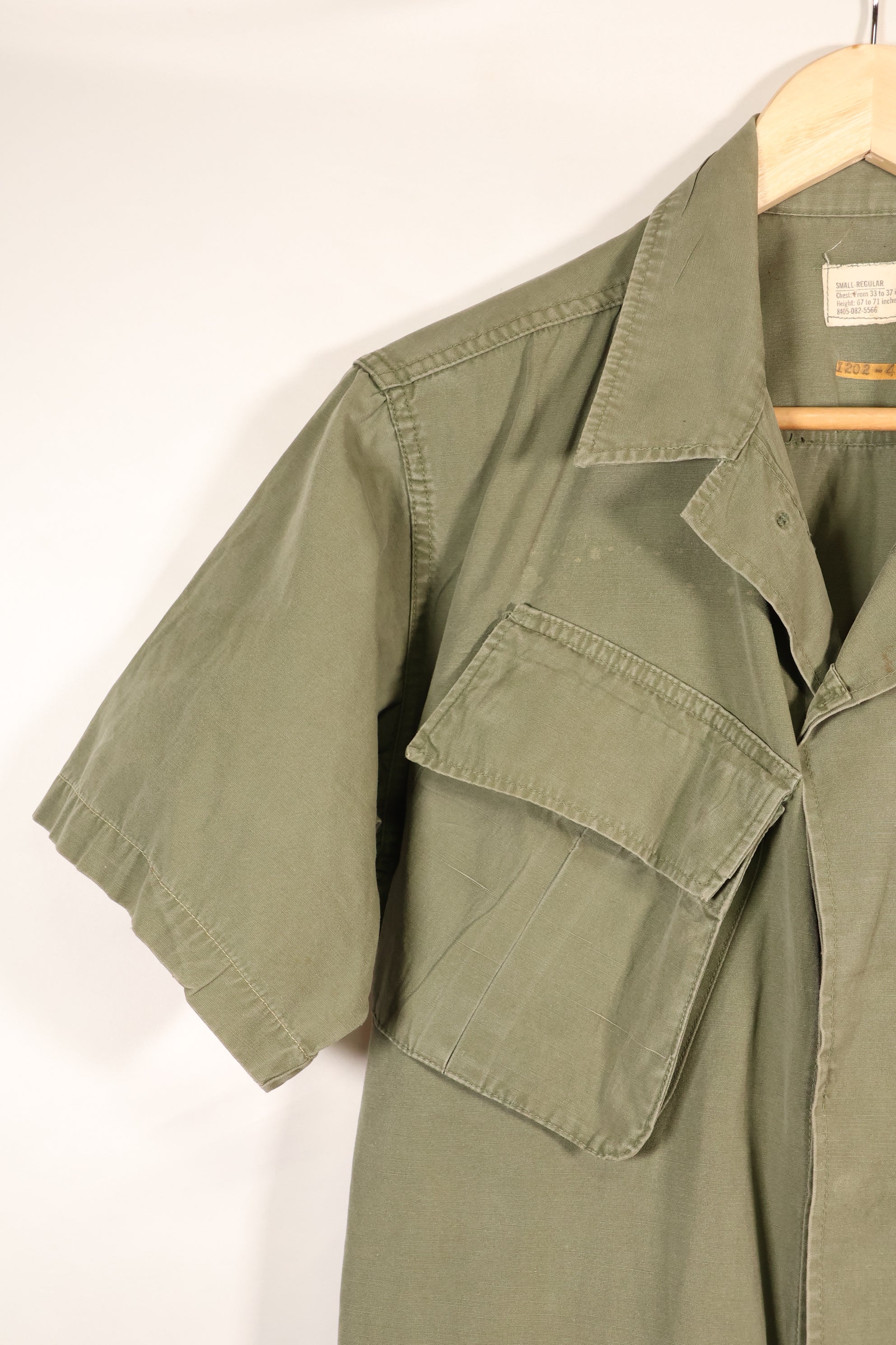1966–67 Contract, S-R, Presumed USAF Issue, 3rd Model Jungle Fatigue Jacket, Short-Sleeve, Used