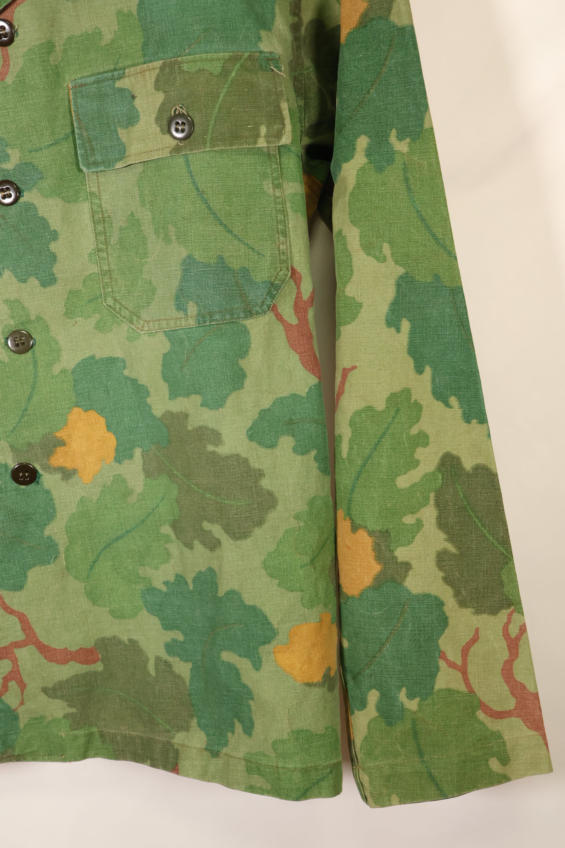 Late 1960s to early 1970s | Privately sourced | Mitchell camouflage | USMC | OG-107 utility cut shirt | Used