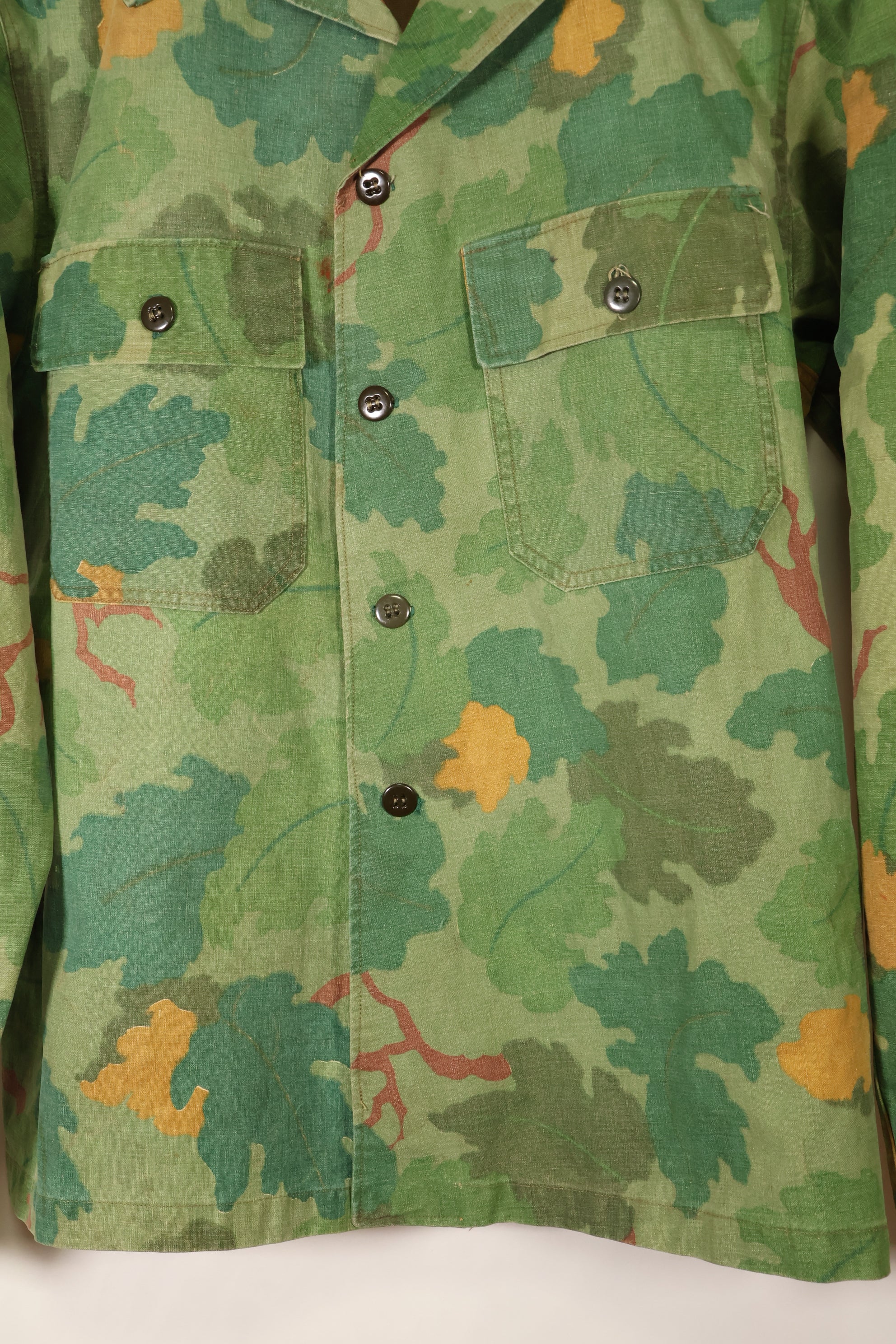 Late 1960s to early 1970s | Privately sourced | Mitchell camouflage | USMC | OG-107 utility cut shirt | Used