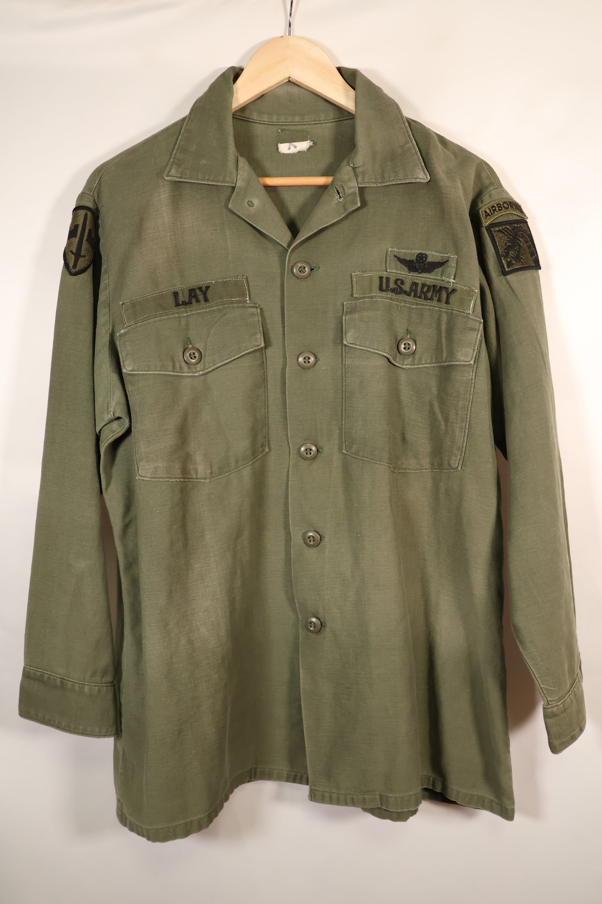 Late 1960s Contract Item, 16 1/2 x 32, OG-107, Utility Shirt with Patch, Used