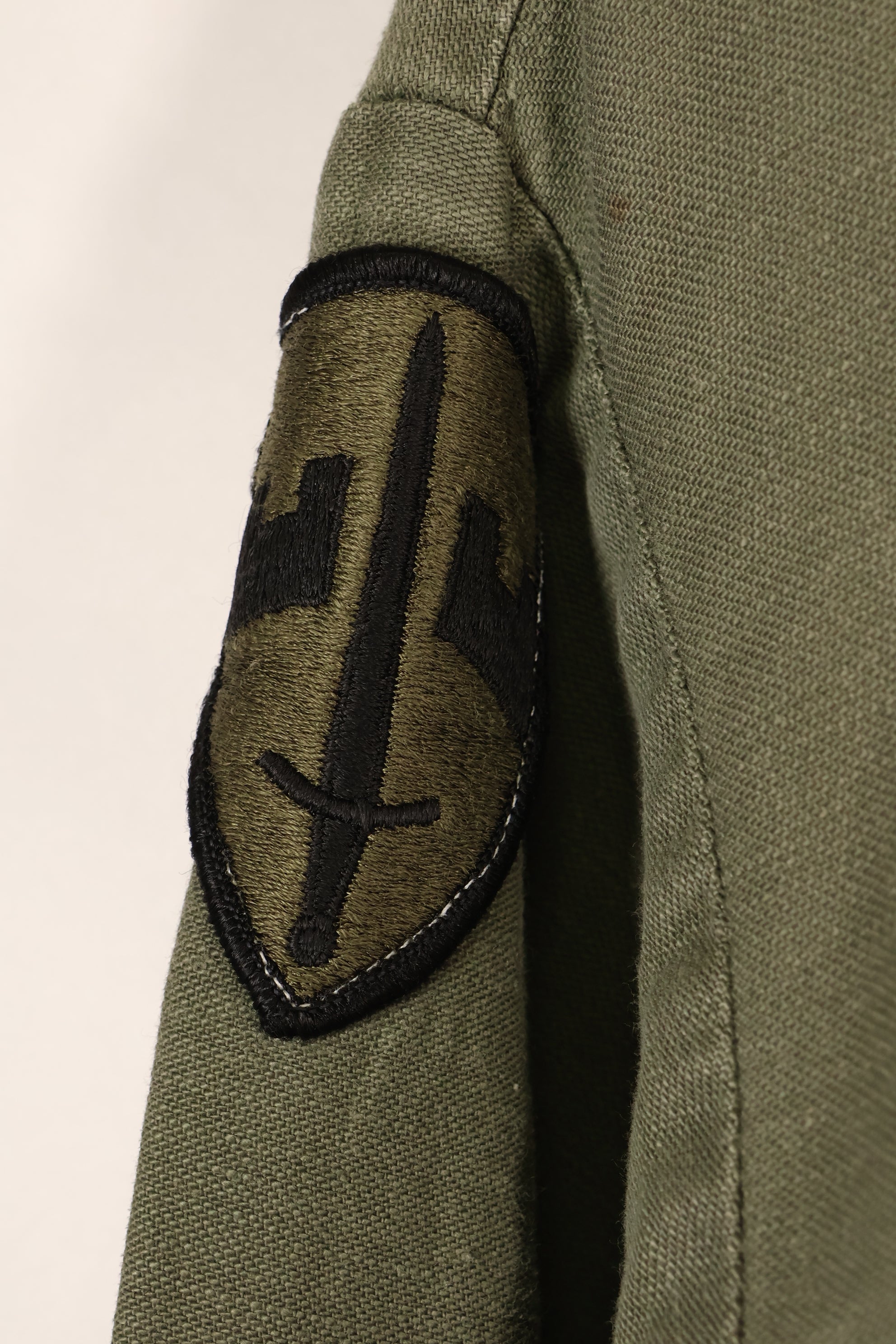 Late 1960s Contract Item, 16 1/2 x 32, OG-107, Utility Shirt with Patch, Used