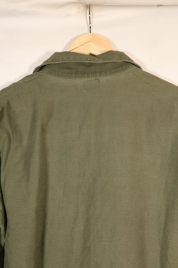 Late 1960s Contract Item, 16 1/2 x 32, OG-107, Utility Shirt with Patch, Used
