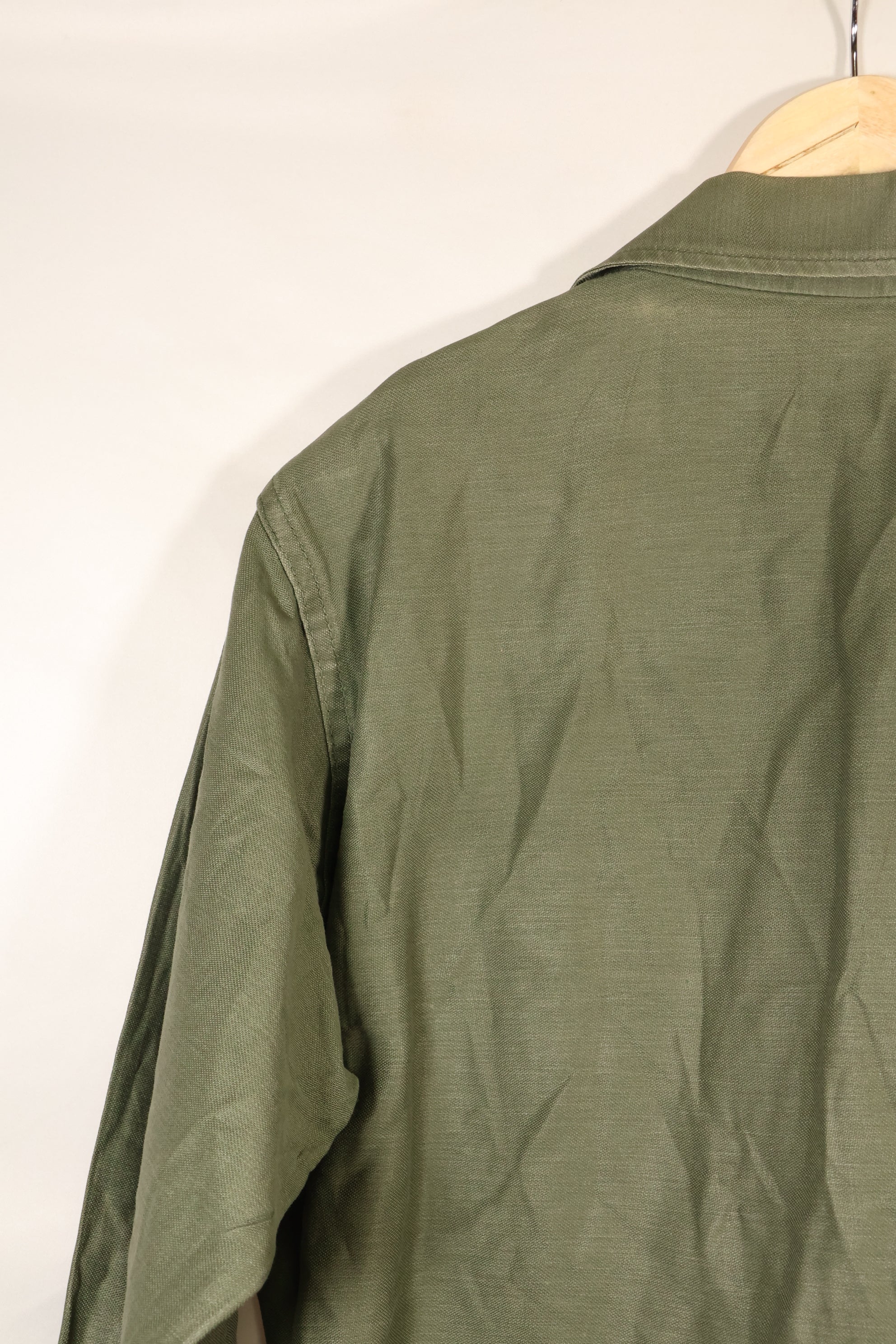 1971 Contract, Estimated Size: SMALL, OG-107 Utility Shirt, U.S. Navy, Original Tapes, Used