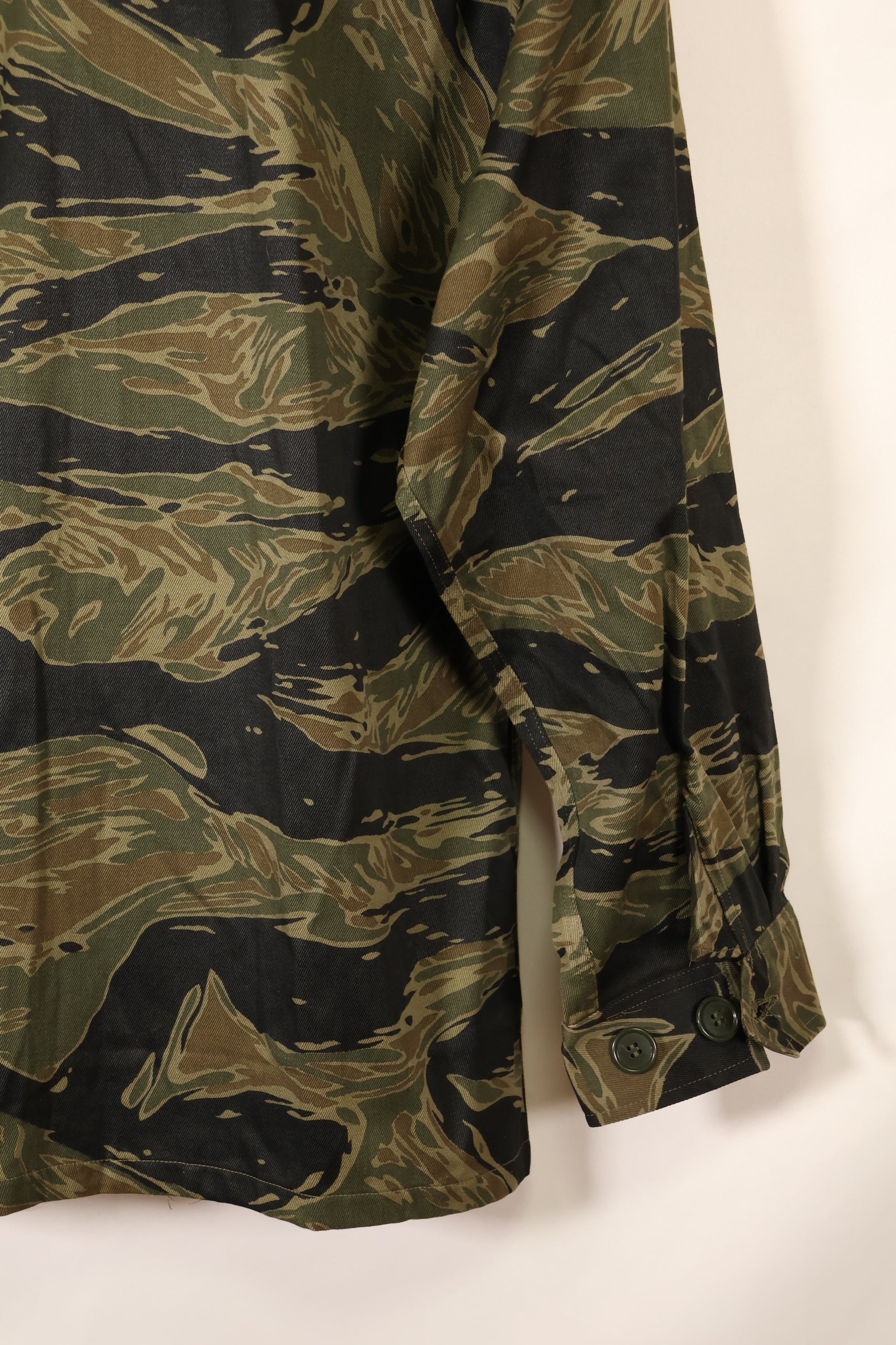 Circa 1965, Deadstock, Silver Tiger Pattern, Sizes A–L, Asian Fit Shirt