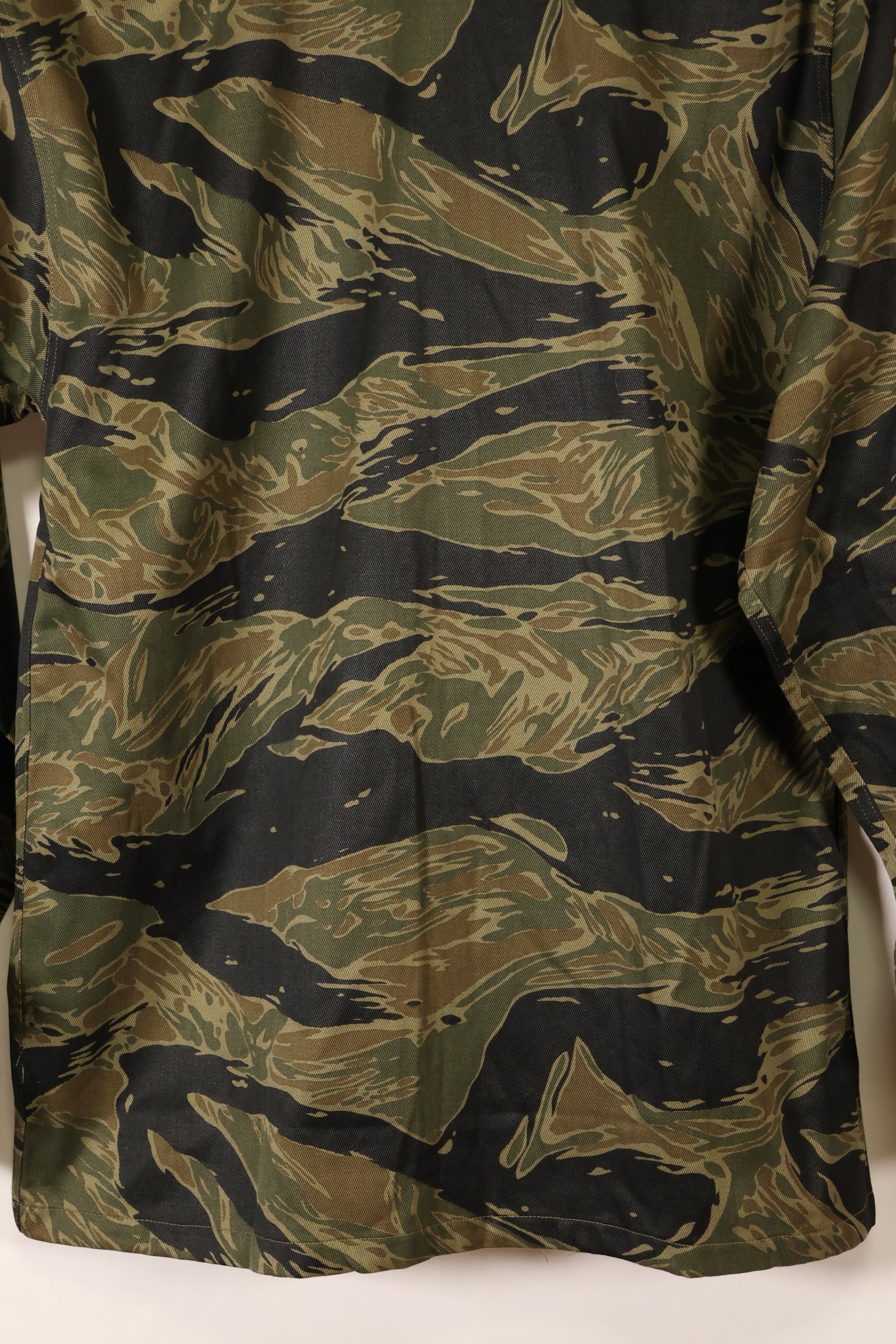 Circa 1965, Deadstock, Silver Tiger Pattern, Sizes A–L, Asian Fit Shirt