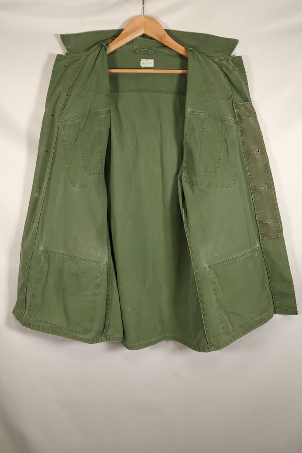 Circa 1967 | S-L | Green Beret | 3rd Model Jungle Fatigue Jacket | Faded | Used