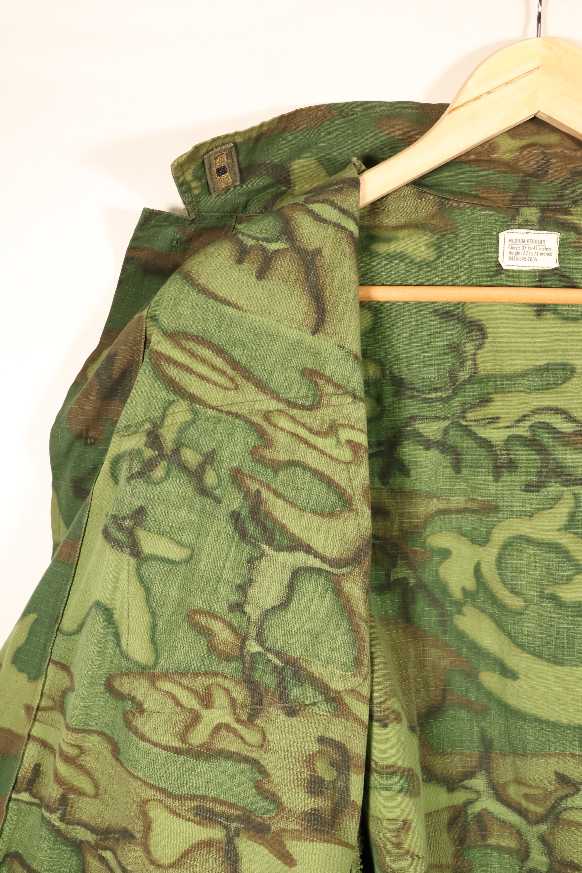 1969 Contract, M-R, U.S. Army ERDL Green Leaf Camo, Jungle Fatigue Jacket, Used