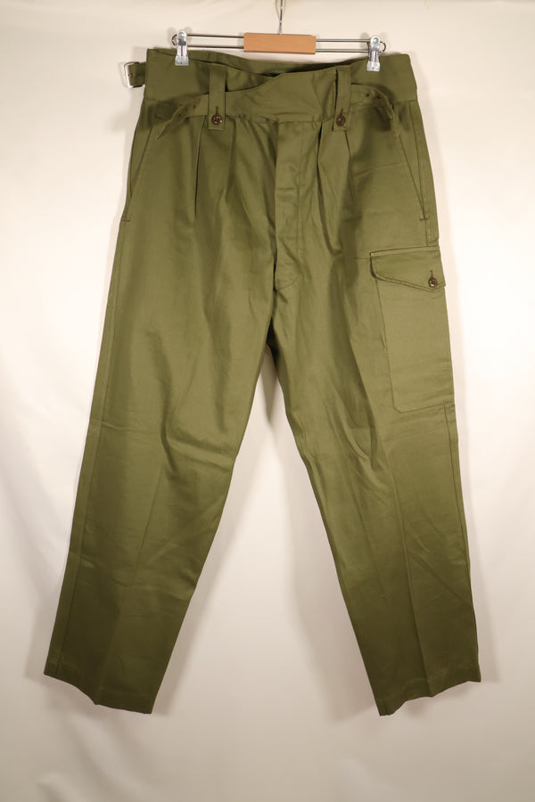 1967年ロット　オーストラリア軍　AATTVなど　ジャングルグリーン　コンバットパンツ　ほぼ未使用品　C