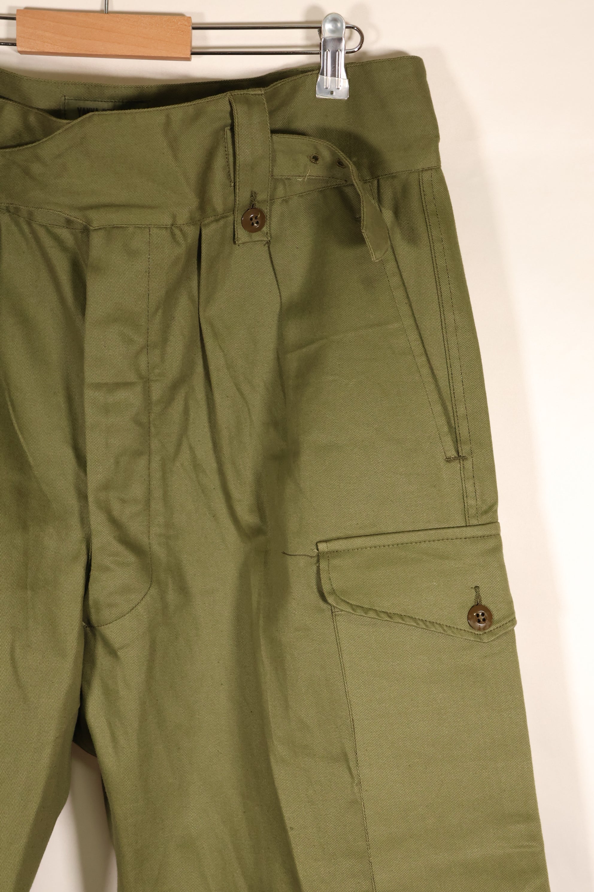 1967年ロット　オーストラリア軍　AATTVなど　ジャングルグリーン　コンバットパンツ　ほぼ未使用品　C