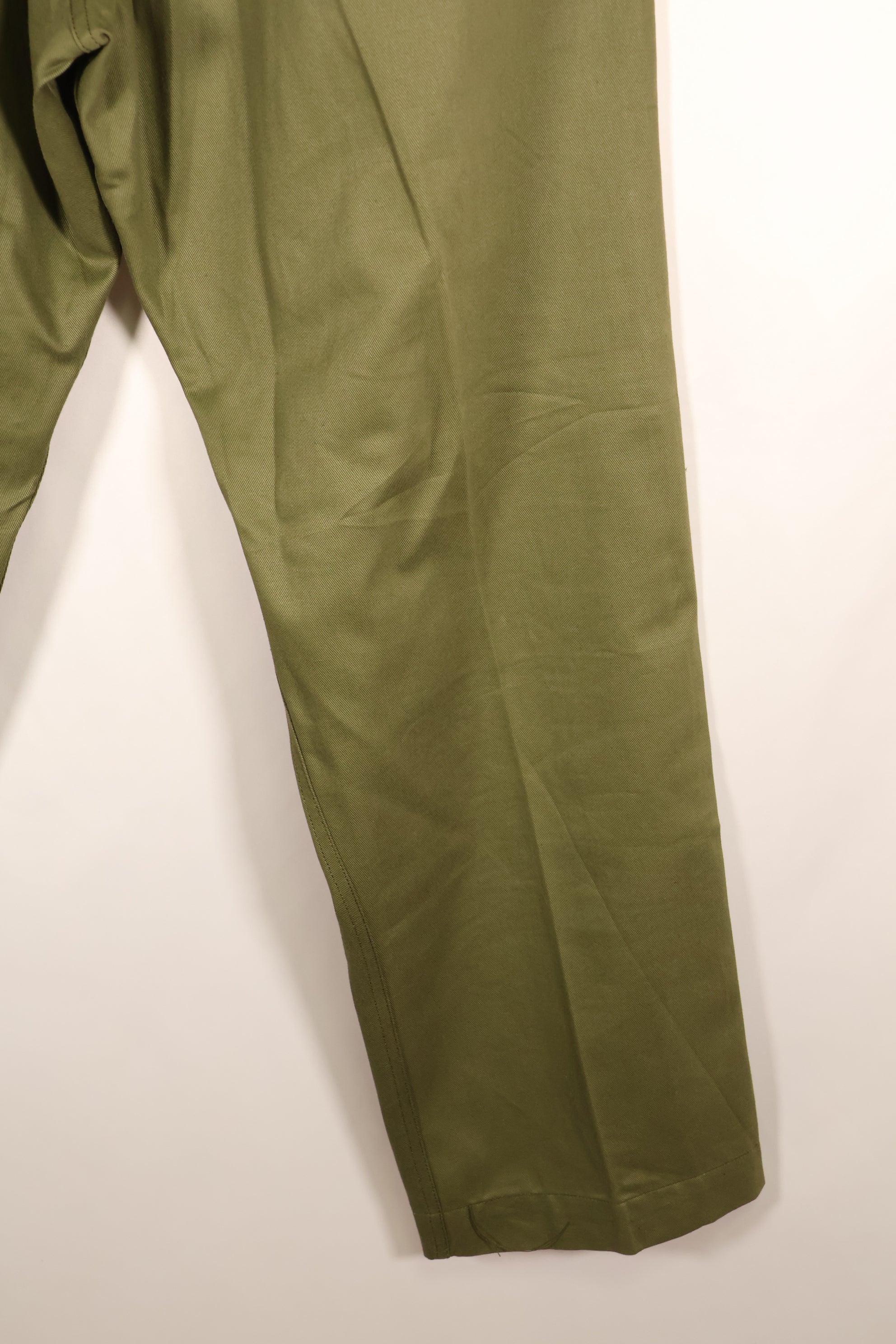 1967年ロット　オーストラリア軍　AATTVなど　ジャングルグリーン　コンバットパンツ　ほぼ未使用品　C