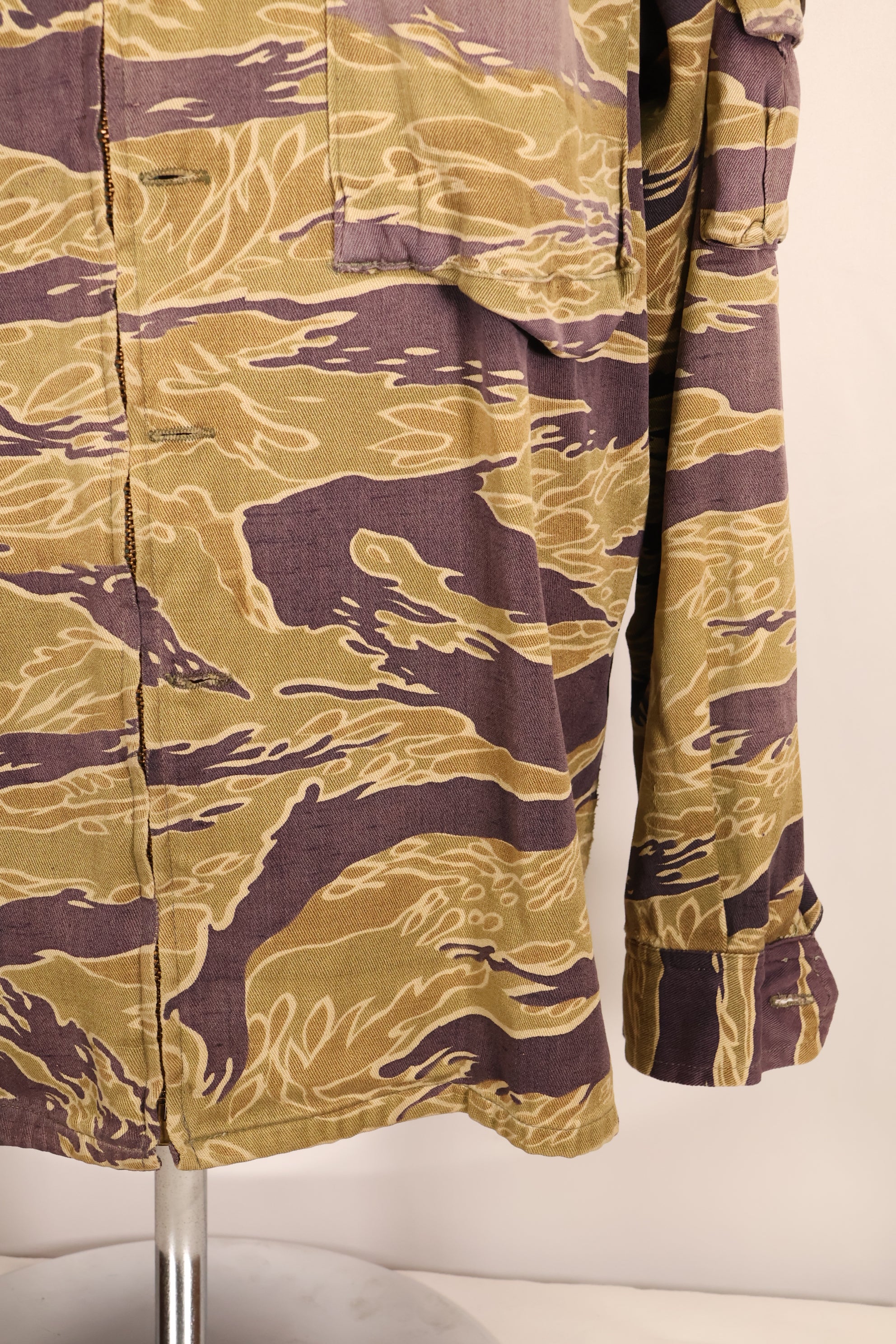 Late 1960s—Worn by a former MIKE FORCE advisor—Gold Tiger US-M shirt with modified zipper