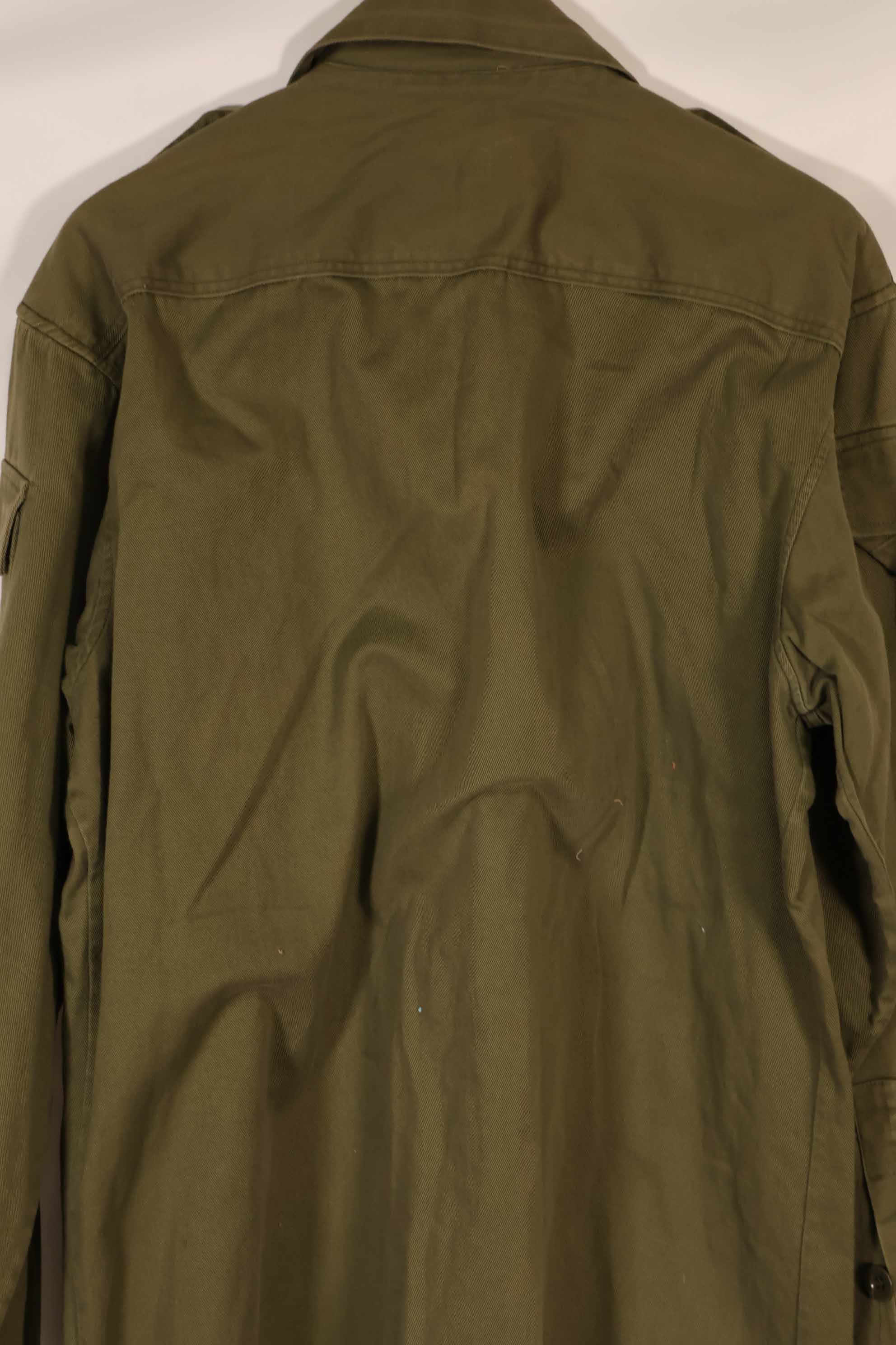 Real 1969 New Zealand Military OD Fatigue Shirt Size 39/41L, used condition