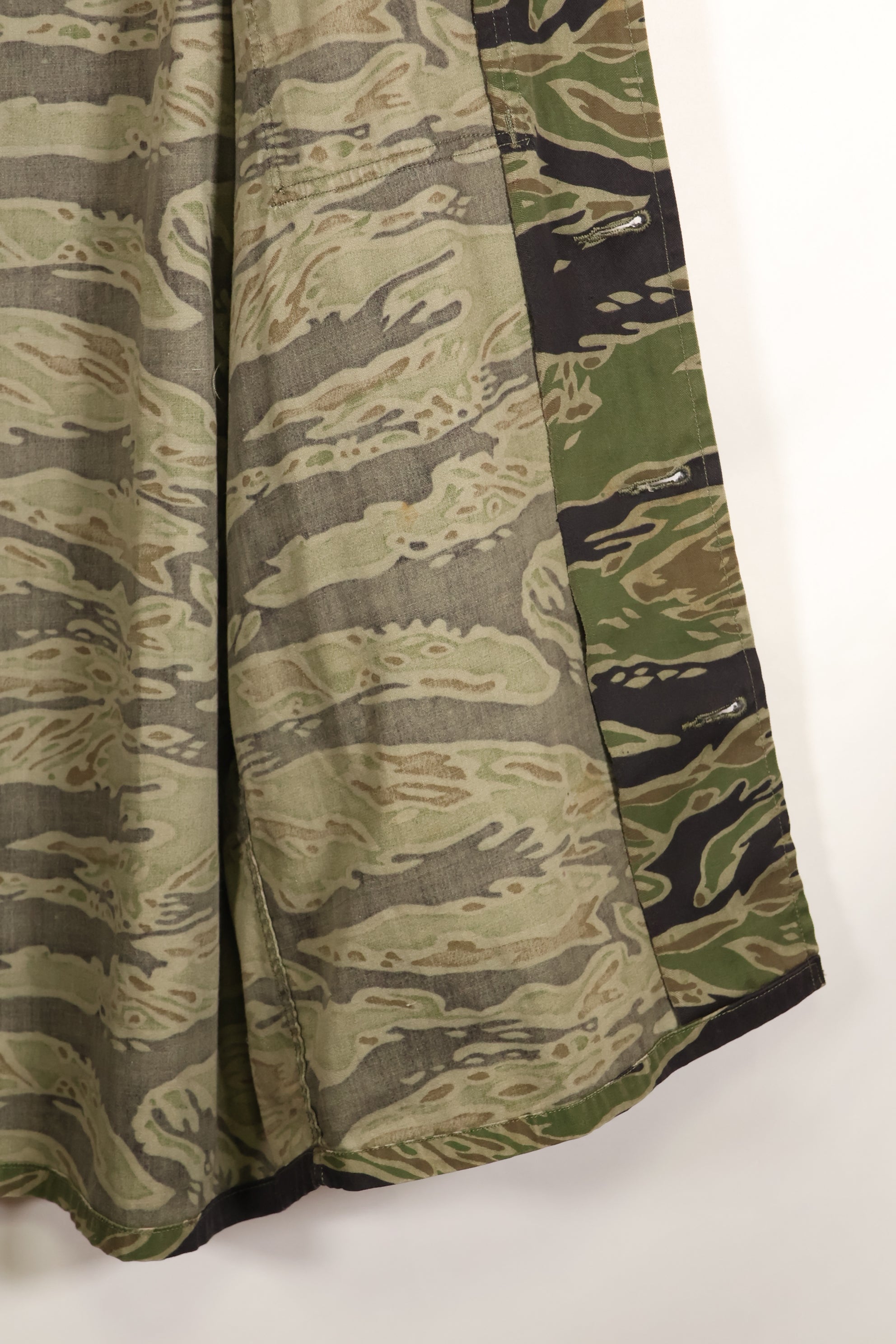 1969-70 前卢旺达爱国军士兵，第 75 游骑兵，晚期水虎纹套装，老兵发行。