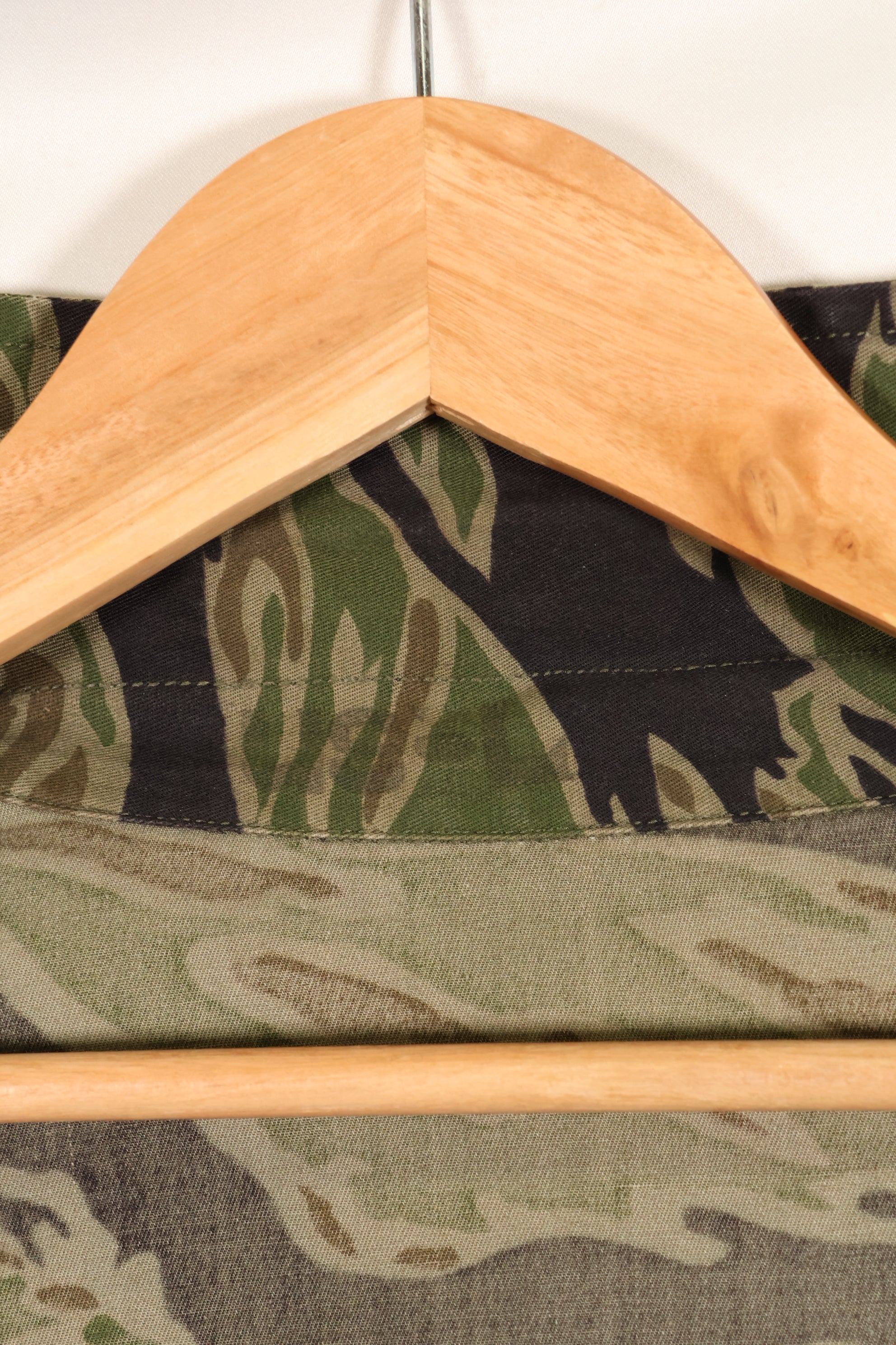 1969-70 前卢旺达爱国军士兵，第 75 游骑兵，晚期水虎纹套装，老兵发行。