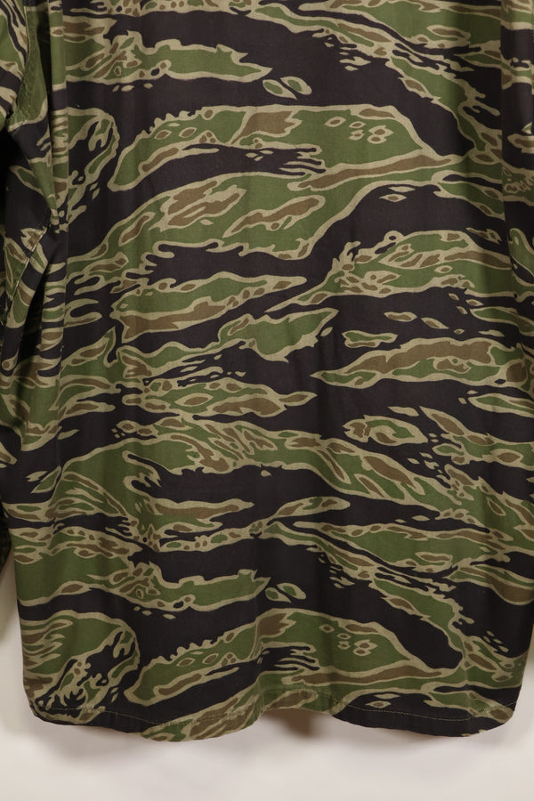 1969-70 前卢旺达爱国军士兵，第 75 游骑兵，晚期水虎纹套装，老兵发行。