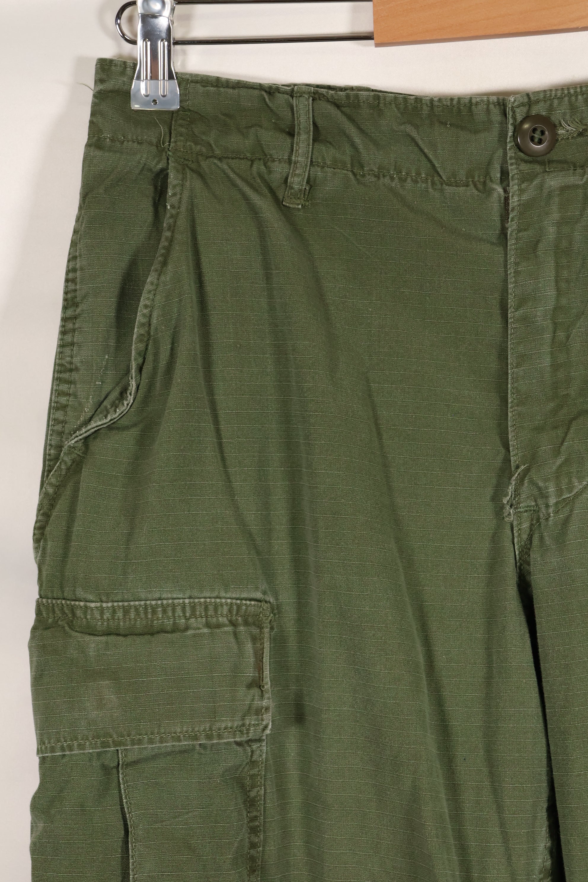 Contract year unknown S-R size 4th Model Jungle Fatigue pants, used, released by film company