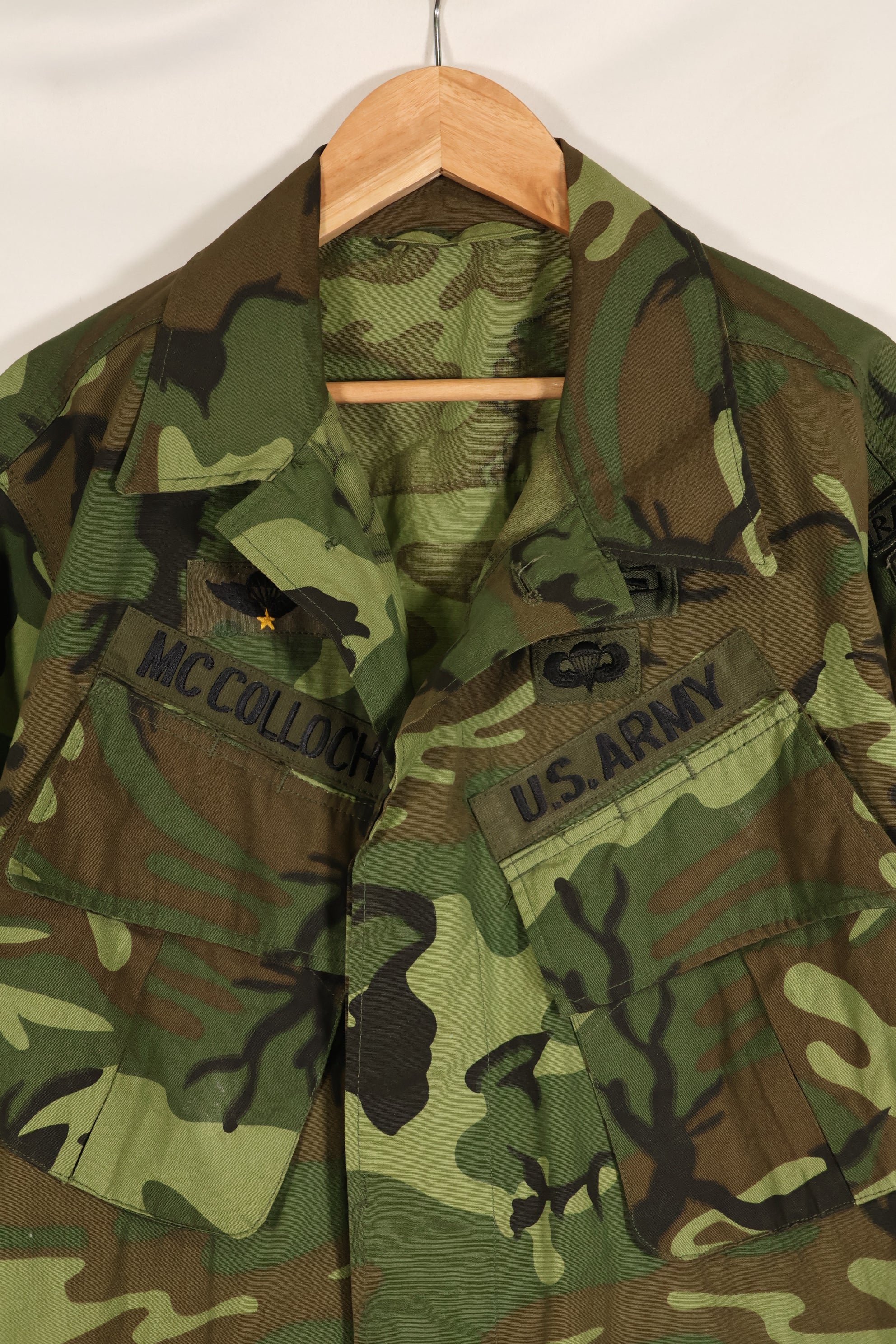 Circa 1966–67 | Estimated M-R | ERDL | Non-ripstop | Early print | Jungle fatigue jacket | Used