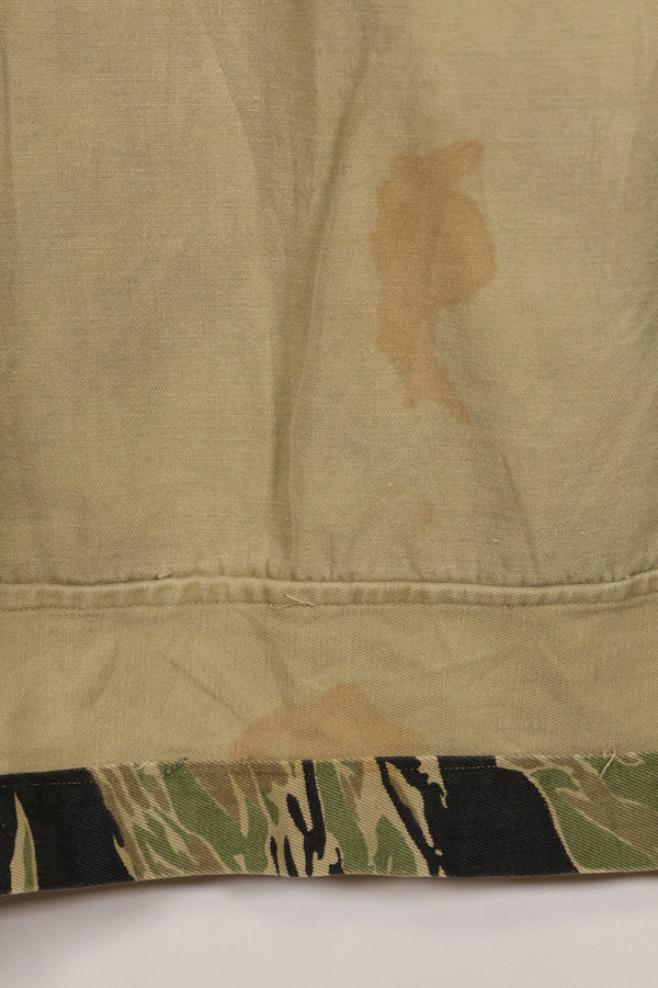 Early 1960s twill fabric, rare VNMC 1st Model tiger stripe shirt, used by Taylor.