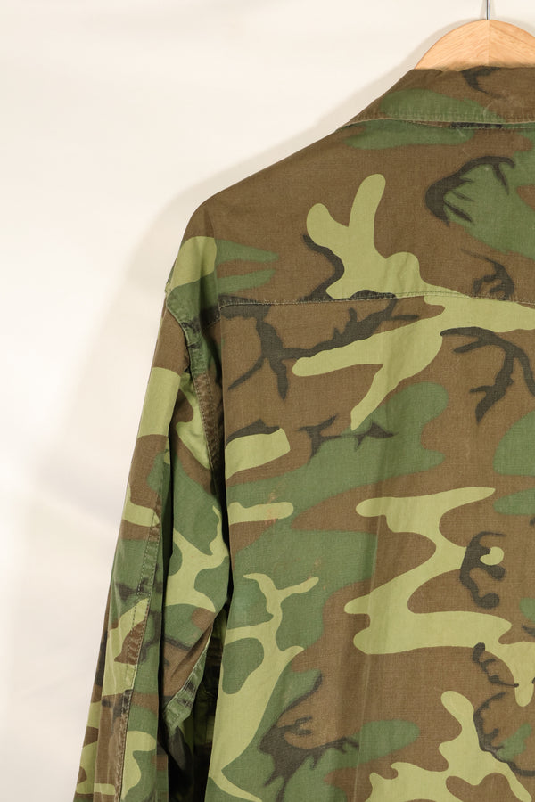 Circa 1967, M-L, ERDL, non-ripstop, early print, jungle fatigues jacket, used