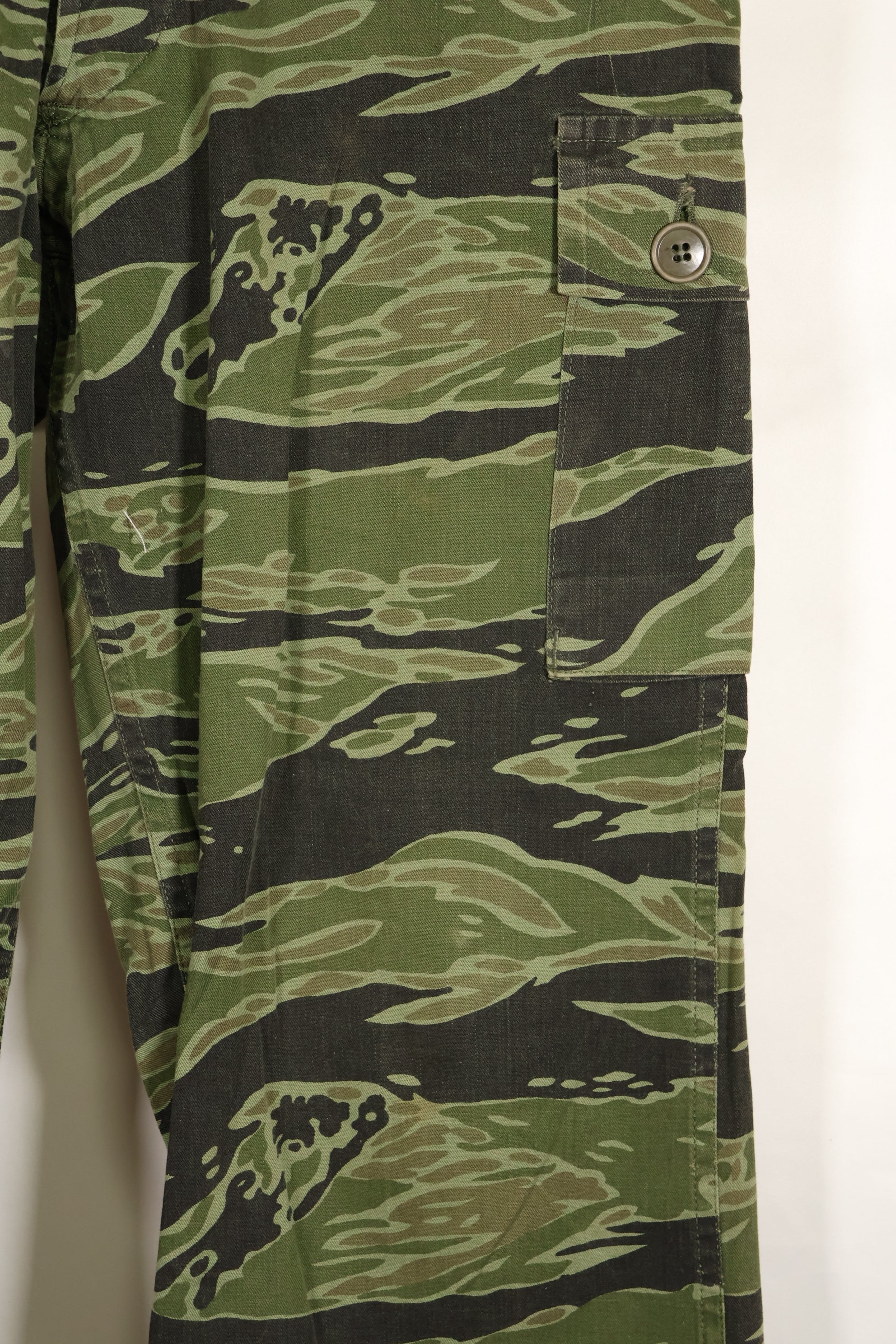 Real Late War Pattern US Size Tiger Stripe Shirt Dark Color Used