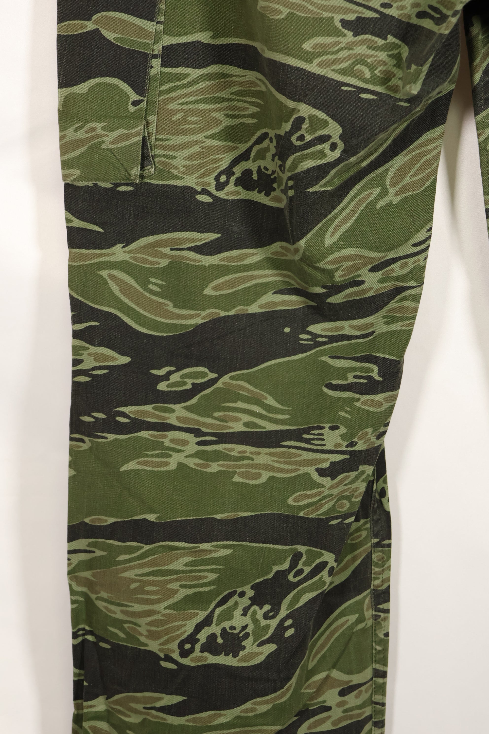 Real Late War Pattern US Size Tiger Stripe Shirt Dark Color Used