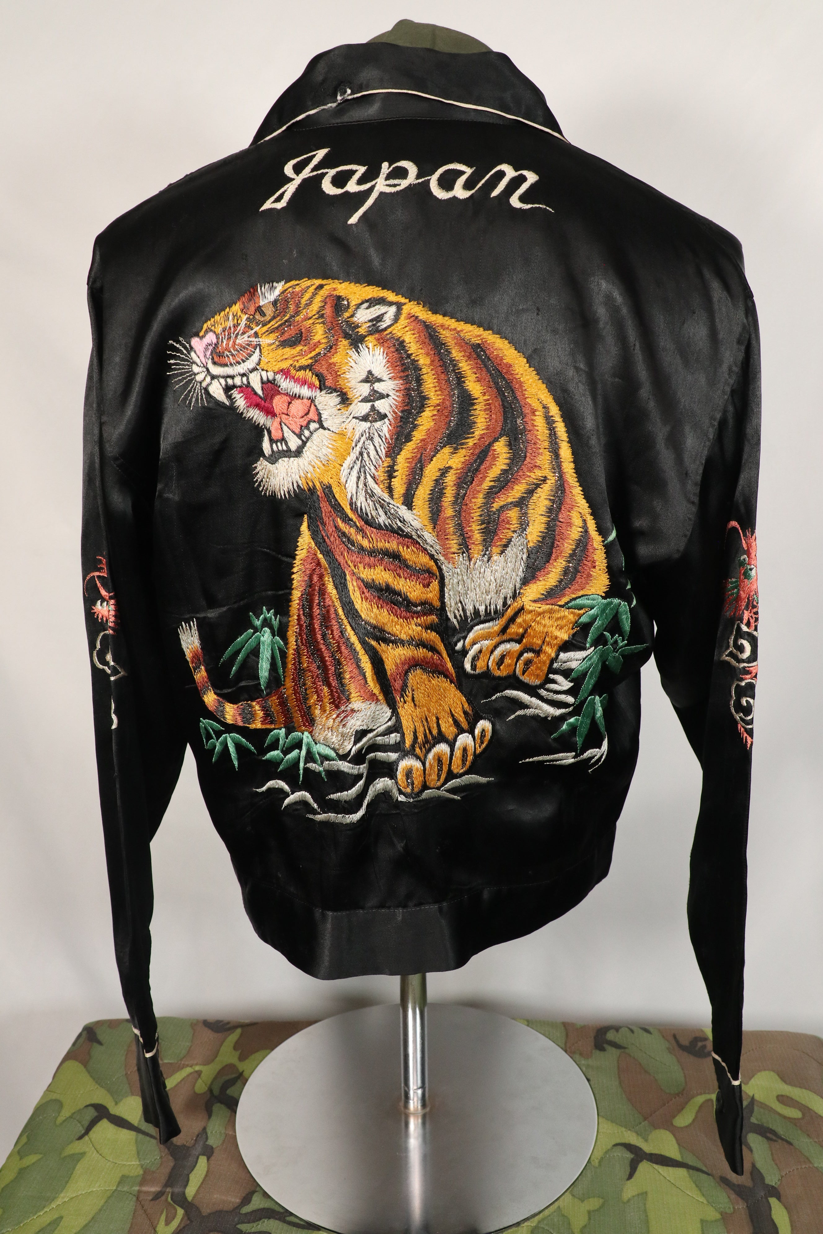 Estimated late 1940s-early 1950s early Japan Jacket, tiger embroidery, small scratches.