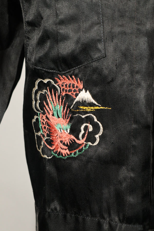 Estimated late 1940s-early 1950s early Japan Jacket, tiger embroidery, small scratches.