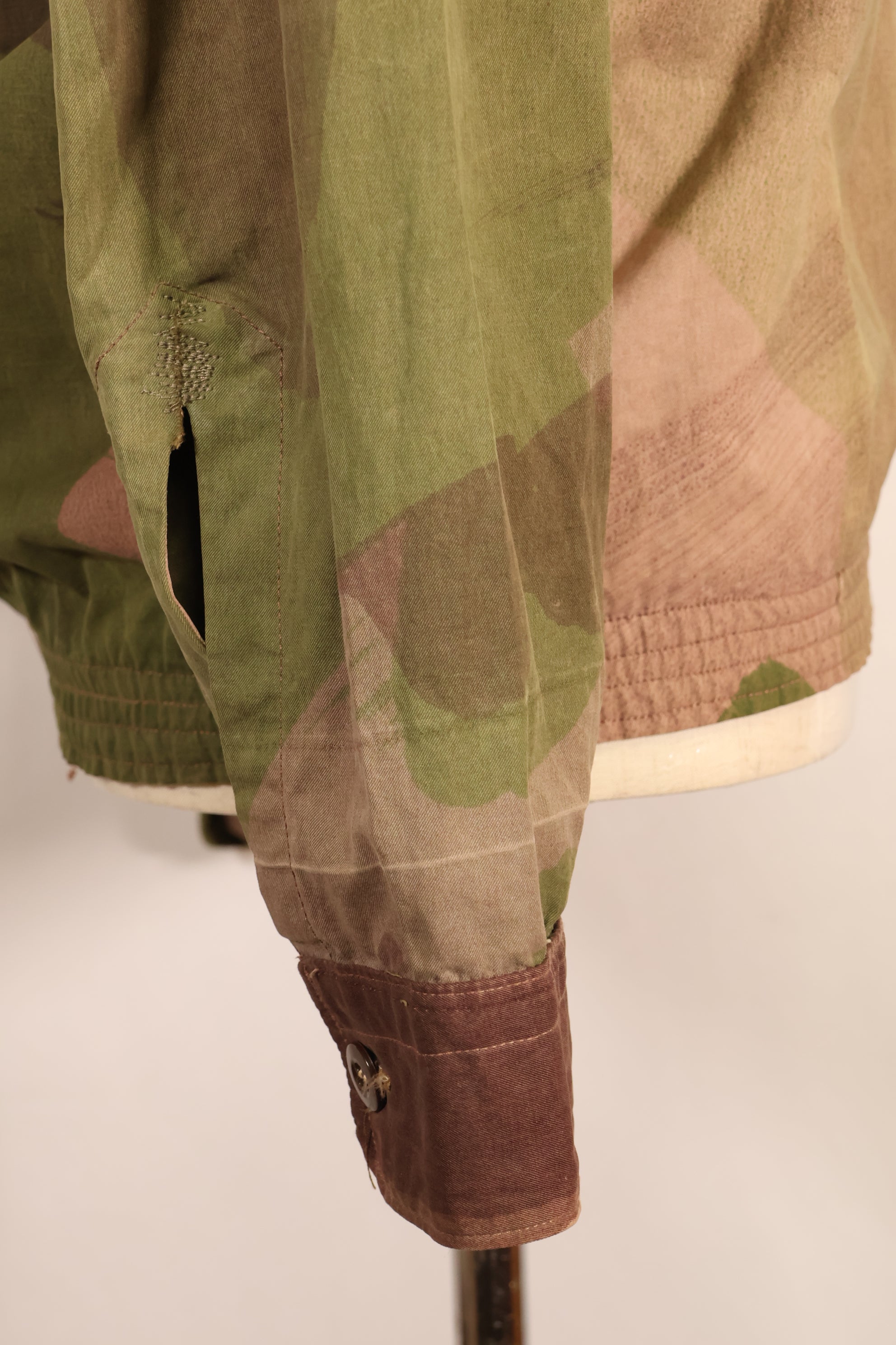 Late 1940s–Early 1950s: French Army Airborne Troops (TAP), Indochina War, Officer’s Privately Procured “Windproof” Camouflage Set