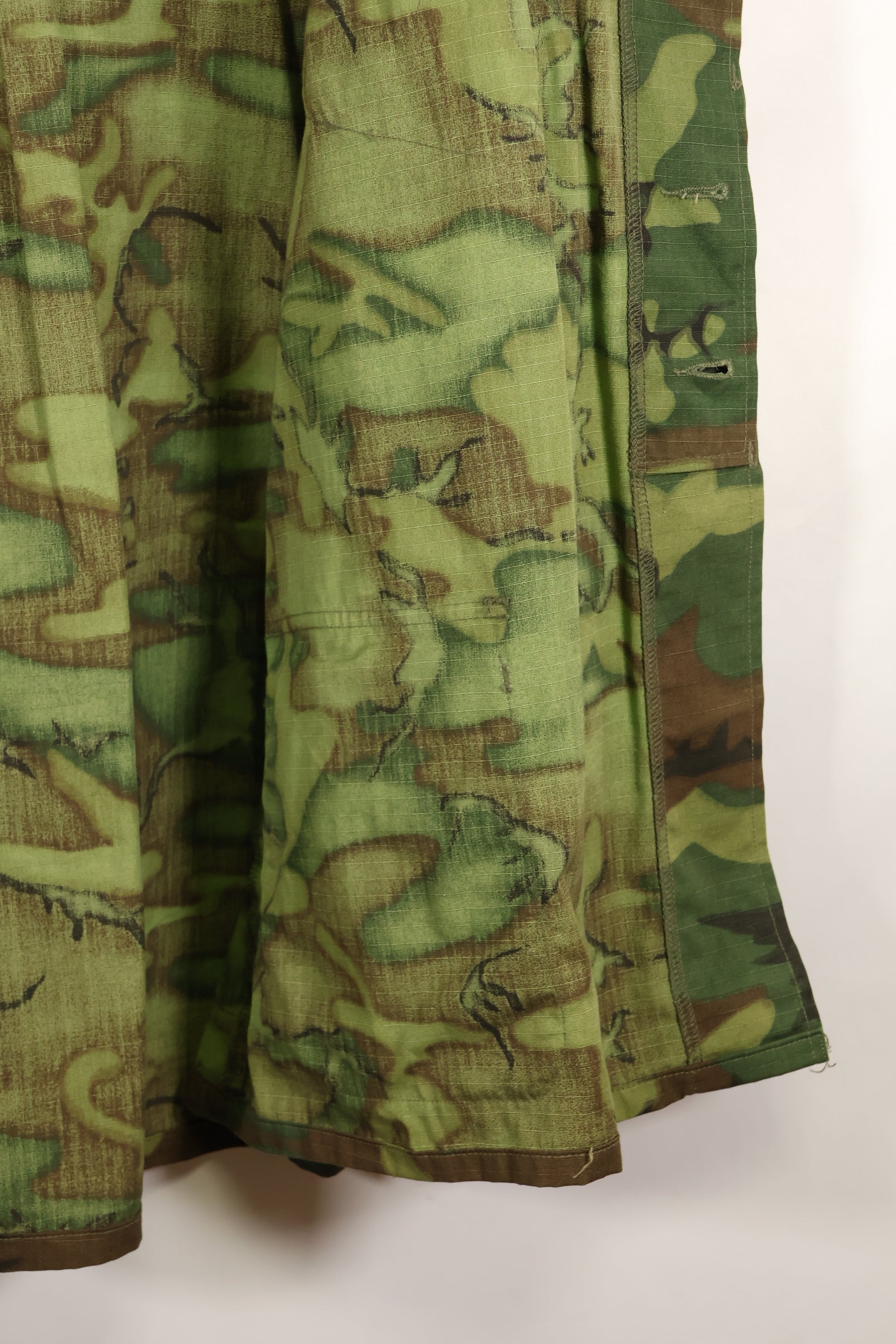 1970 Contract Deadstock X-L-R ERDL Green Leaf Camouflage Jungle Fatigue Jacket