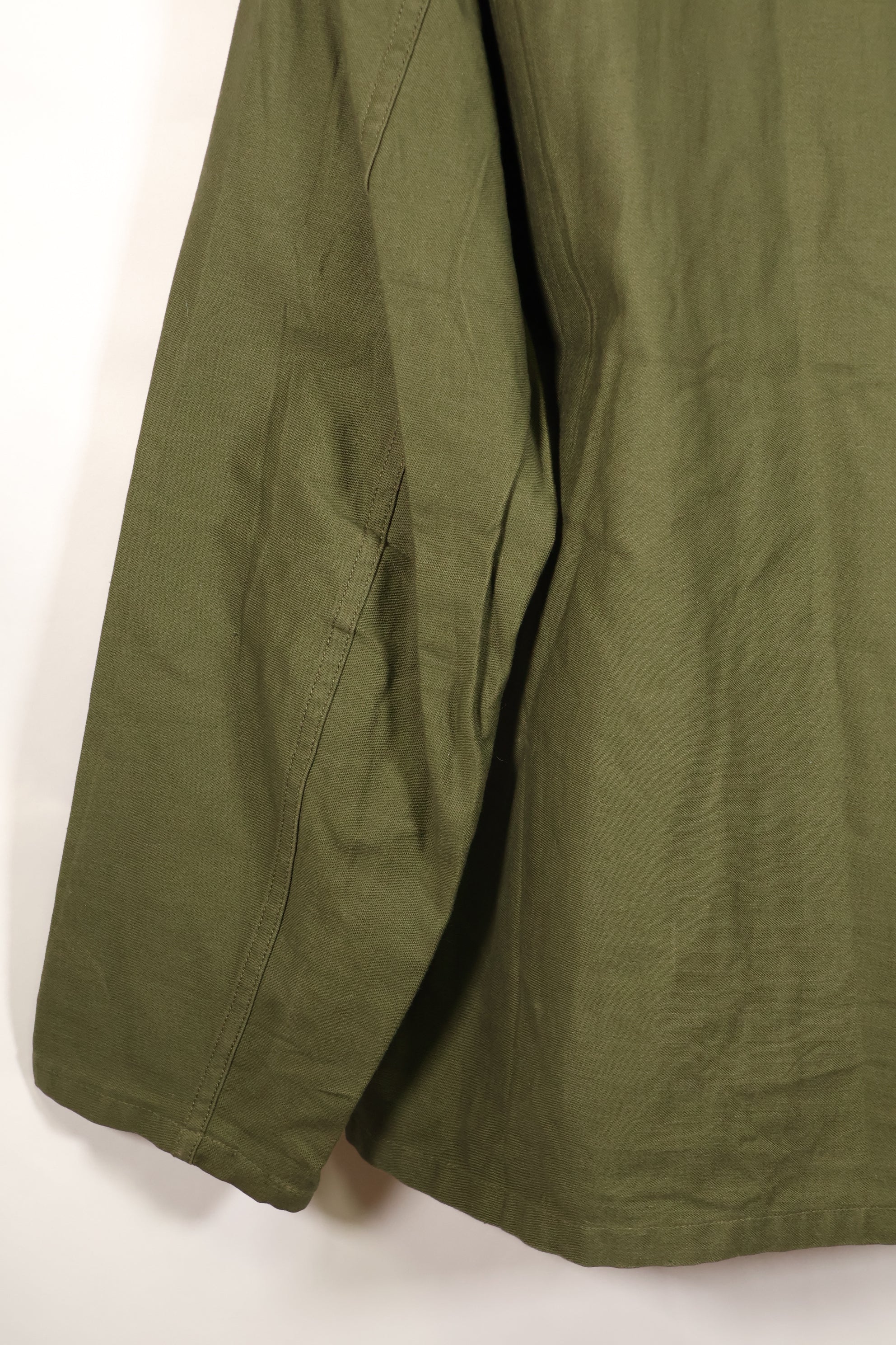 1950年代後半　MEDIUM　アメリカ軍　初期型　OG-107　ユーティリティシャツ　テープ初付　中古品
