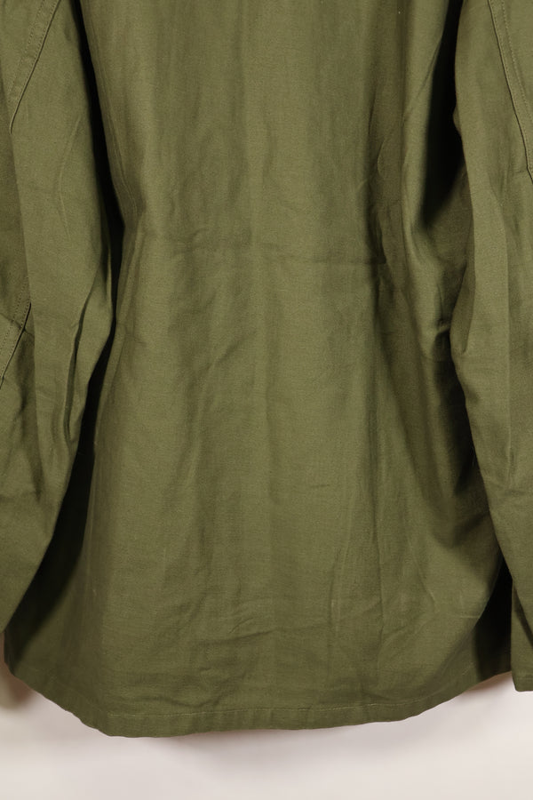 1950年代後半　MEDIUM　アメリカ軍　初期型　OG-107　ユーティリティシャツ　テープ初付　中古品