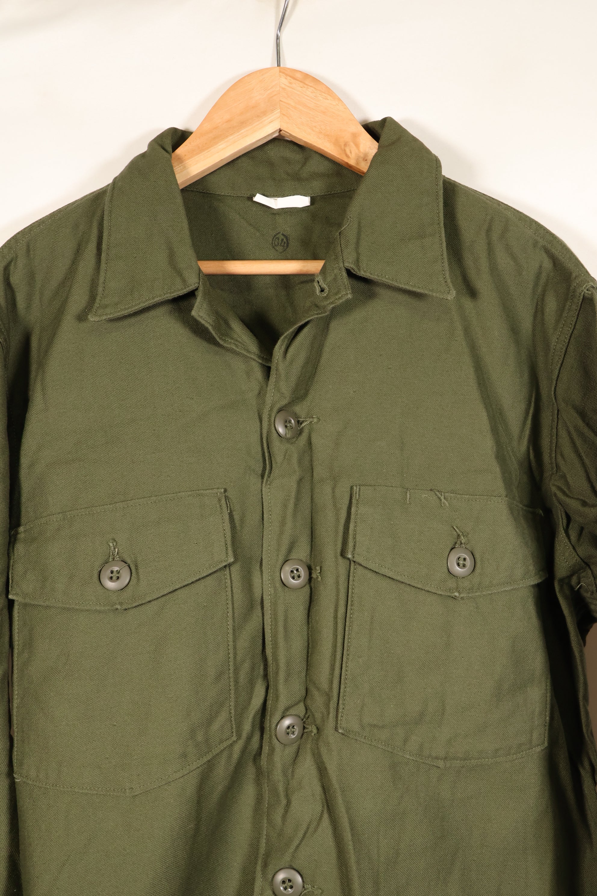 1967年契約　16 1/2 x 36　アメリカ軍　OG-107　ユーティリティシャツ　状態良い　中古品