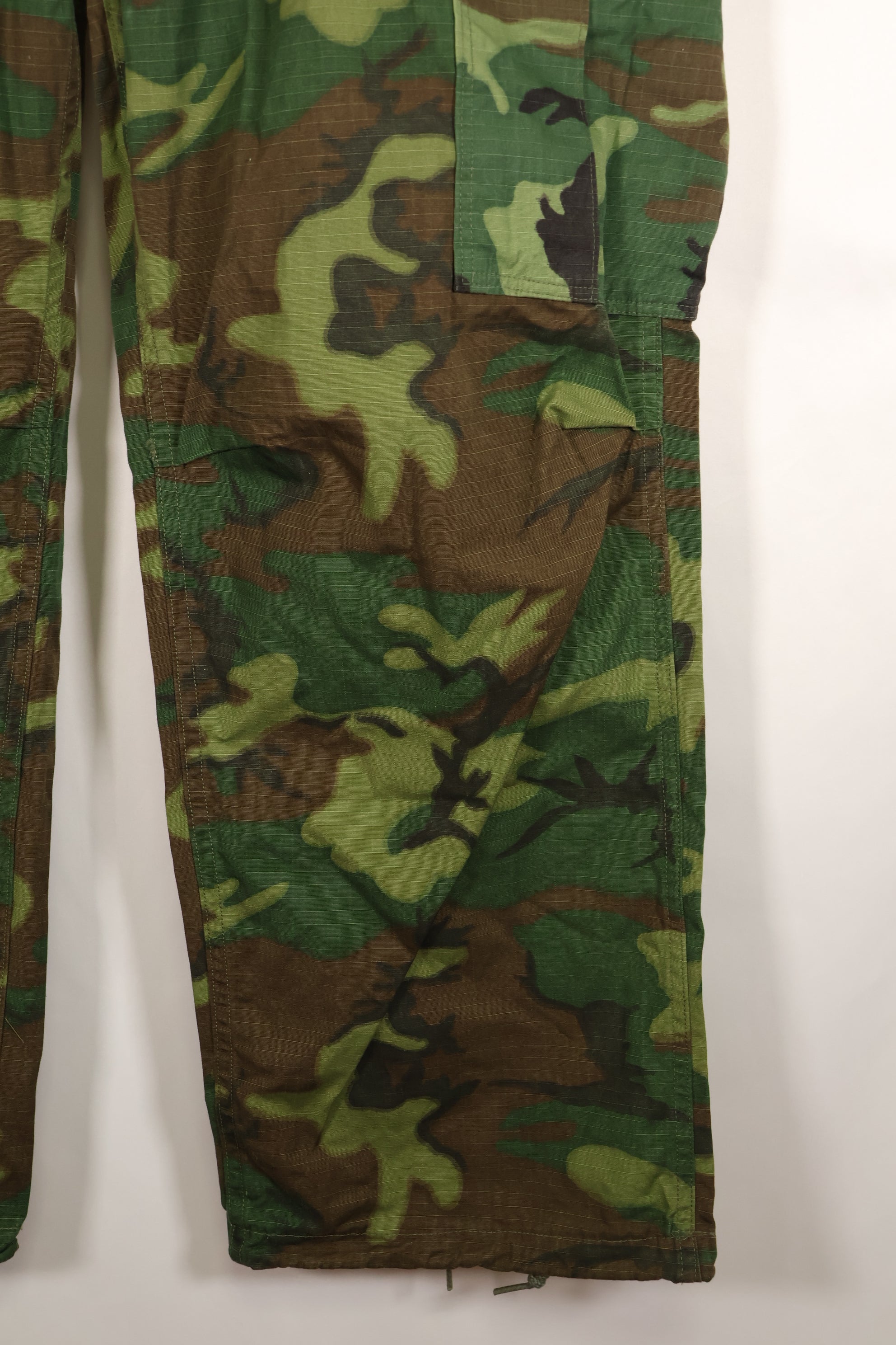 1969 Contract L-S Ripstop Fabric ERDL Camo Green Leaf Jungle Fatigue Pants (Used)