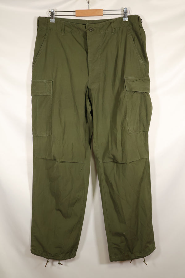 Circa 1967 L-R Non Rip 3rd Model Jungle Fatigue Pants, good condition, used.